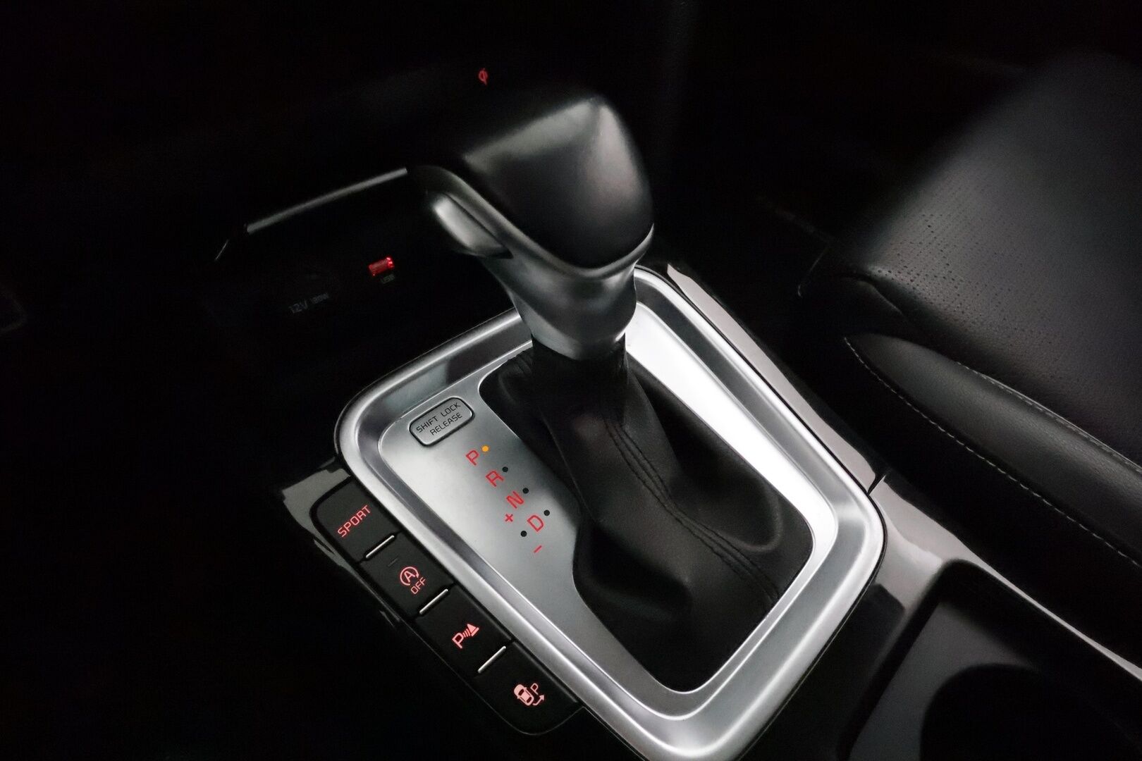 Kia XCeed 2020 1,4 T-GDI ISG 140hv Business Premium DCT AT *ACC / P.kamera / LED / Navi / Muistipenkki / Ilmastoidut nahat / JBL* - Suomi-auto / Kahdet renkaat aluvanteilla / Merkkihuollettu / Juuri katsastettu ja huollettu!