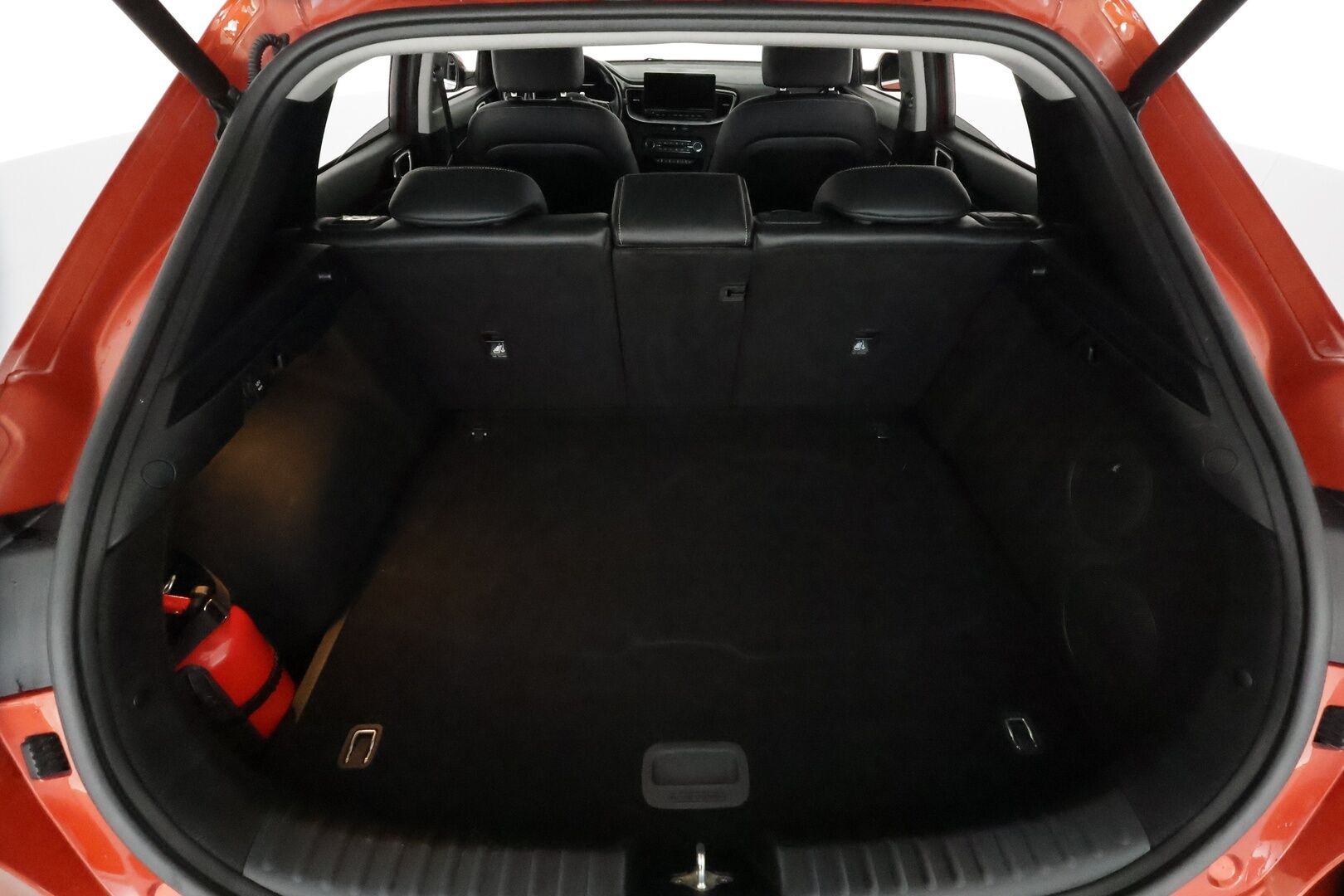 Kia XCeed 2020 1,4 T-GDI ISG 140hv Business Premium DCT AT *ACC / P.kamera / LED / Navi / Muistipenkki / Ilmastoidut nahat / JBL* - Suomi-auto / Kahdet renkaat aluvanteilla / Merkkihuollettu / Juuri katsastettu ja huollettu!