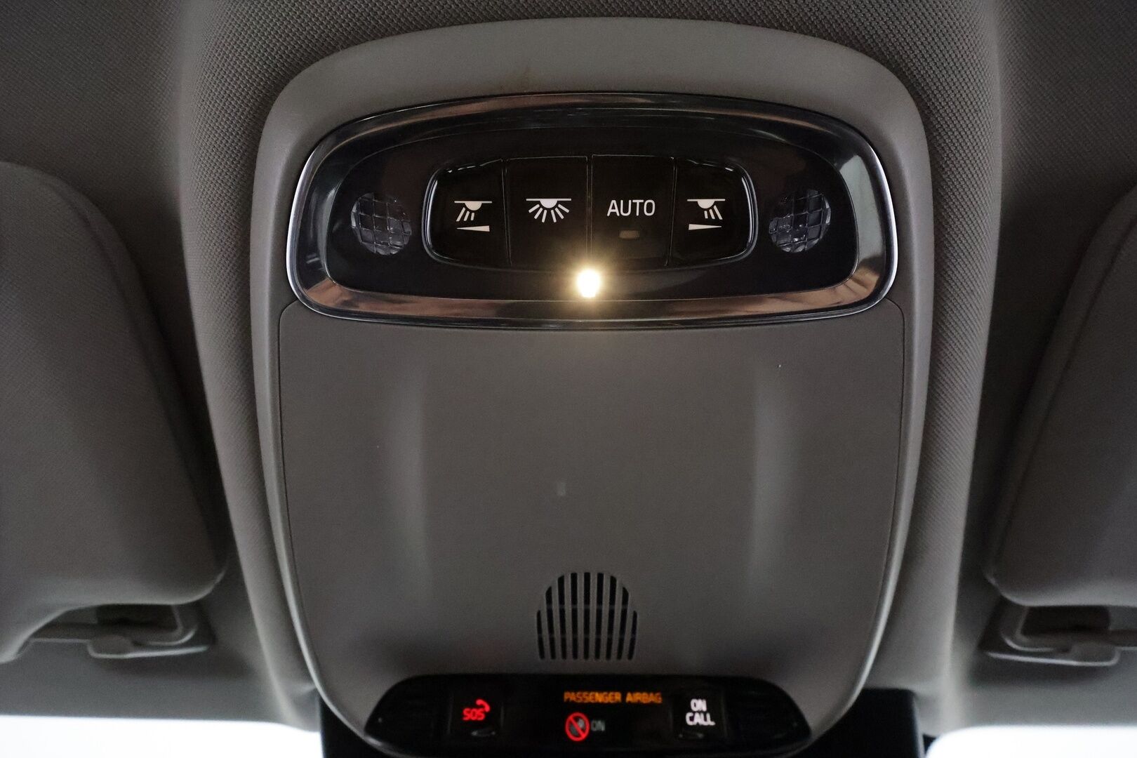 Volvo V90 2018 D4 AWD Business aut **Webasto / Adapt.vakkari / Puolinahat / KeylessGo / P.tutka** - Ilman AD-blue järjestelmää! / Full-Led / 