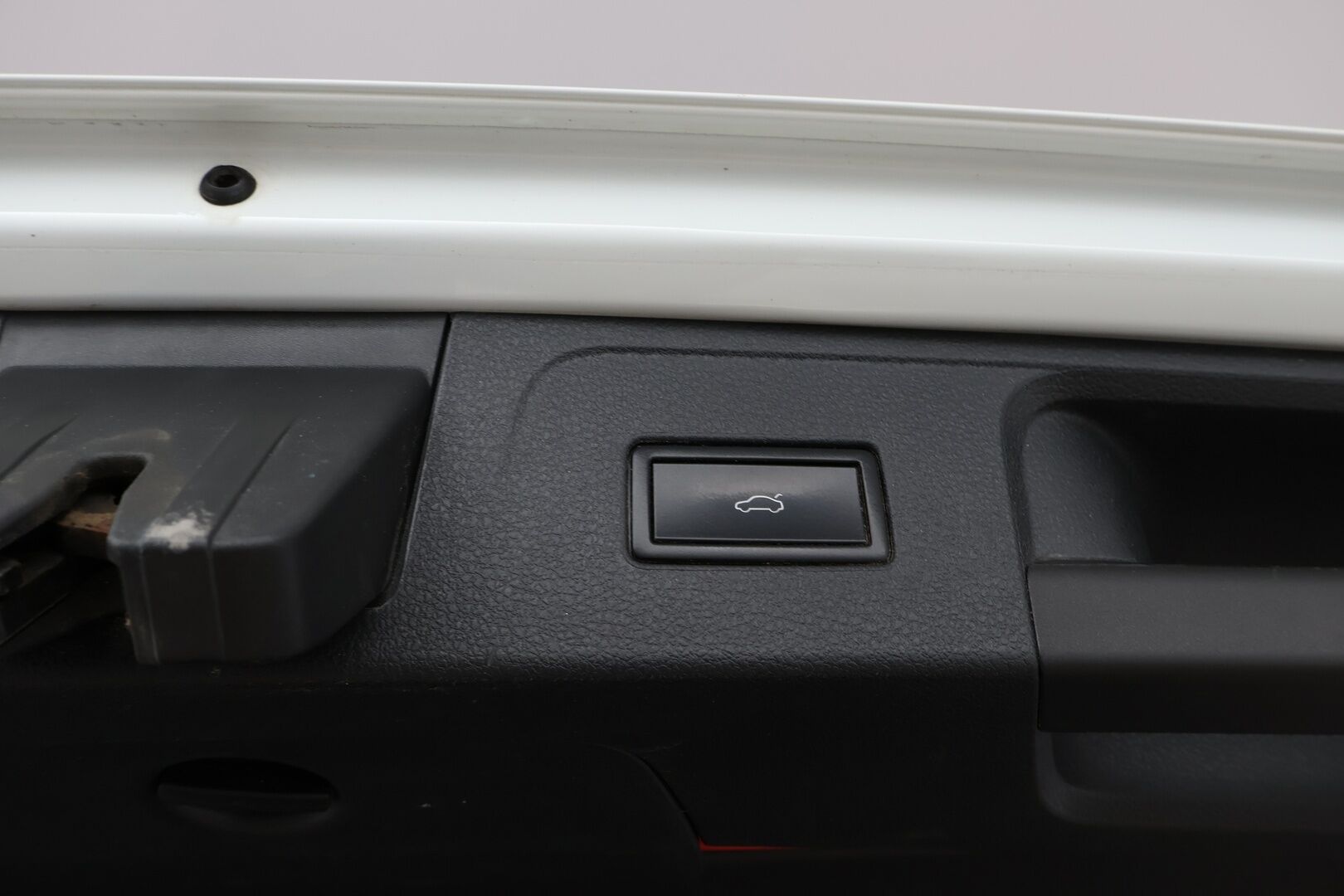 Volkswagen Passat 2015 Variant Highline 2,0 TDI 140 kW (190 hv) BlueMotion Technology 4MOTION DSG - *Webasto / ACC / P-kamera / Koukku / Nahkaverhoilu* MYYDÄÄN HUUTOKAUPAT.COMISSA!!*