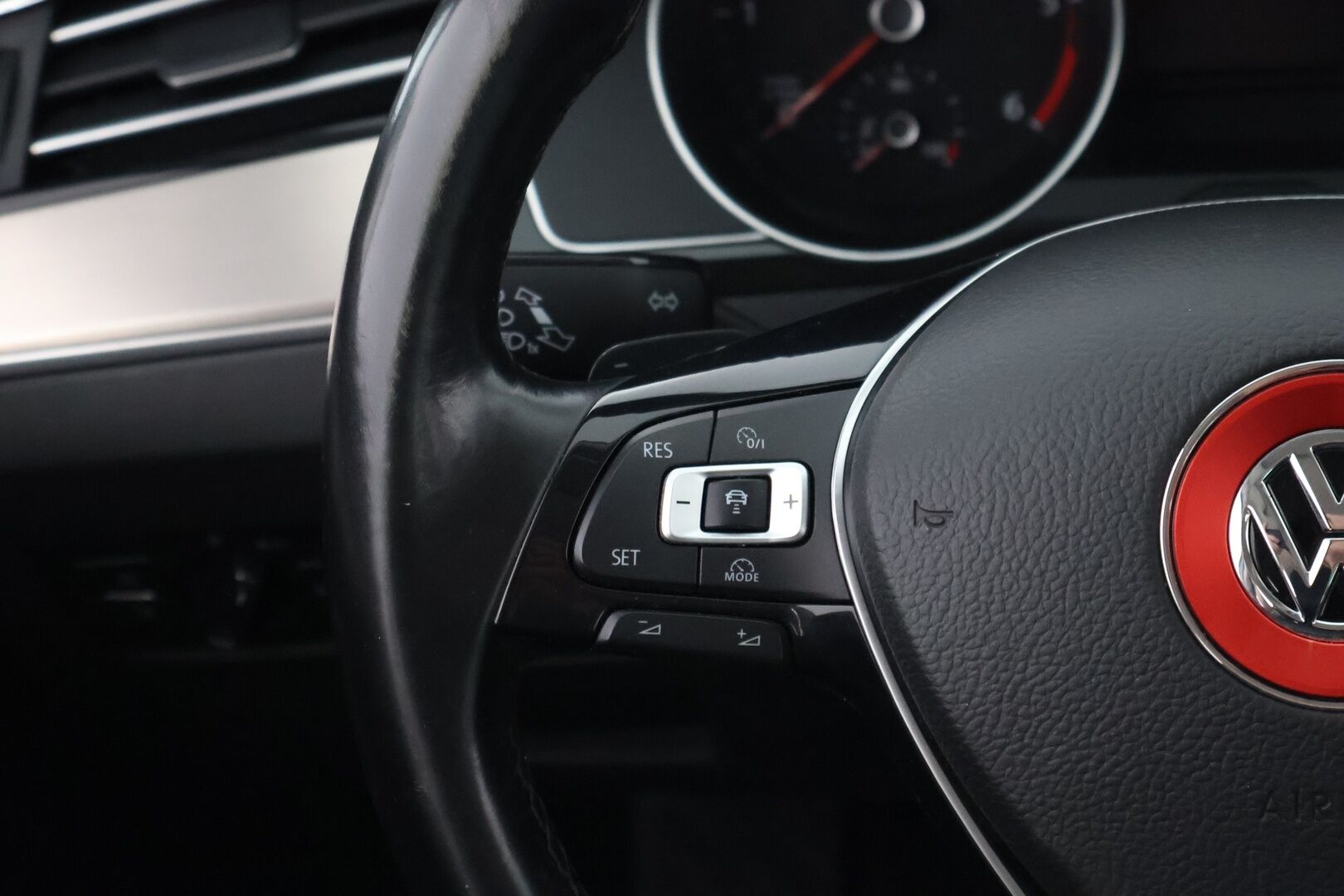 Volkswagen Passat 2015 Variant Highline 2,0 TDI 140 kW (190 hv) BlueMotion Technology 4MOTION DSG - Webasto / Adapt.Vakkari / Vetokoukku / Peruutuskamera / Nahkasisusta / LED / Juuri tullut Tampereelle!