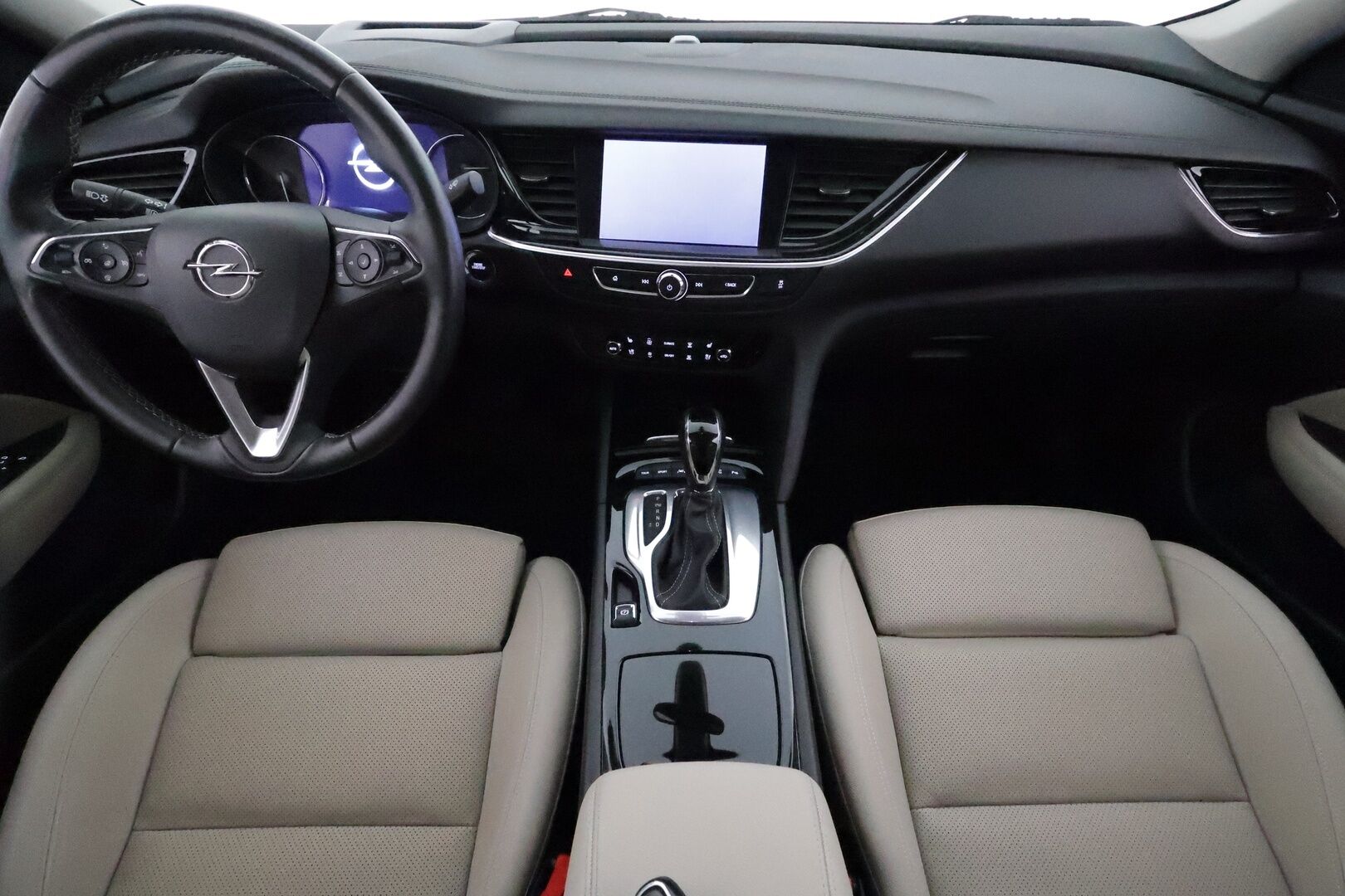 Opel Insignia 2020 Grand Sport Executive 200 Turbo A **ACC / Pa-lisälämmitin / HUD / LED / 360° / Hierova&Ilmastoitu Muistipenkki / Navi** - 1.omisteinen Suomi-auto / Kahdet Renkaat / **HYVILLÄ KAMOILLA**