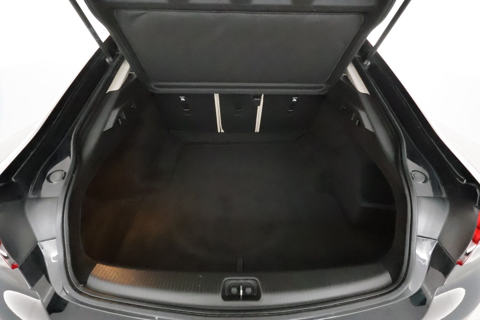 Opel Insignia 2020 Grand Sport Executive 200 Turbo A **ACC / Pa-lisälämmitin / HUD / LED / 360° / Hierova&Ilmastoitu Muistipenkki / Navi** - 1.omisteinen Suomi-auto / Kahdet Renkaat / **HYVILLÄ KAMOILLA**