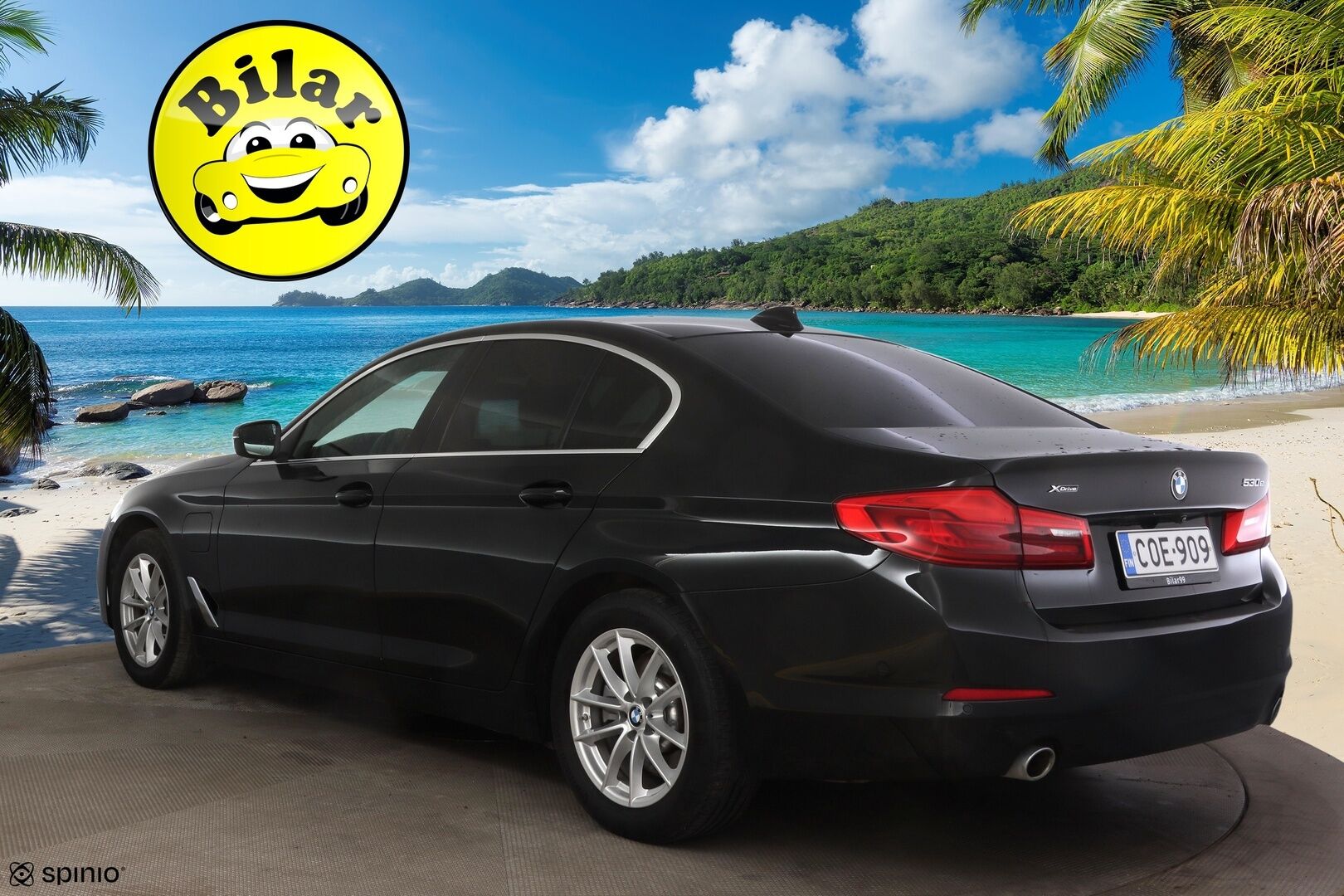 BMW 530 2020 G30 Sedan 530e xDrive A Charged Edition - | M-sport ratti | Peruutuskamera | Ratinlämmitys | Kaukovaloassistentti | Suomi-Auto | 2-Omisteinen | Kahdet renkaat BMW:n vanteilla |