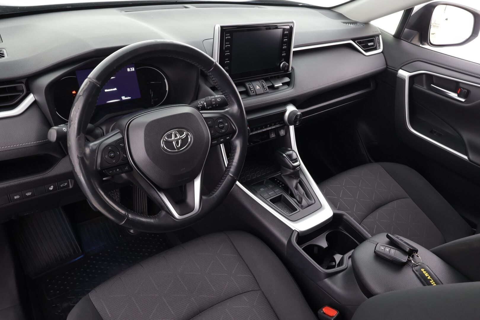 Toyota RAV4 2019 2,0 VVT-iE Business Multidrive S * ACC / LED / P.Kamera / Navi / Sisätilanlämmitin / Koukku / Kaistavahti / Keyless * - Suomi-auto / Kahdet renkaat - HULLU BLACKWEEK KORKOTARJOUS 2,49%