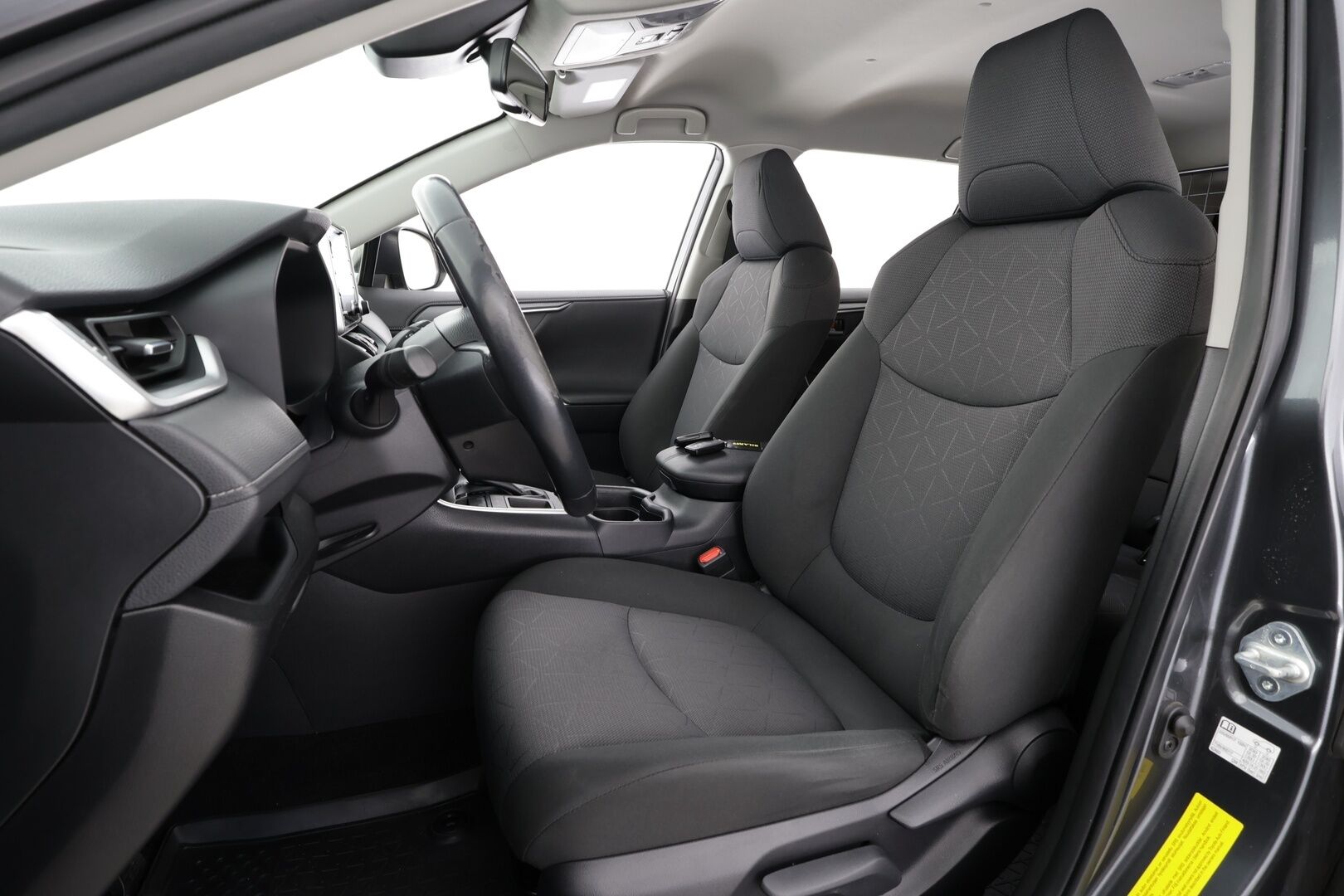 Toyota RAV4 2019 2,0 VVT-iE Business Multidrive S * ACC / LED / P.Kamera / Navi / Sisätilanlämmitin / Koukku / Kaistavahti / Keyless * - Suomi-auto / Kahdet renkaat - HULLU BLACKWEEK KORKOTARJOUS 2,49%