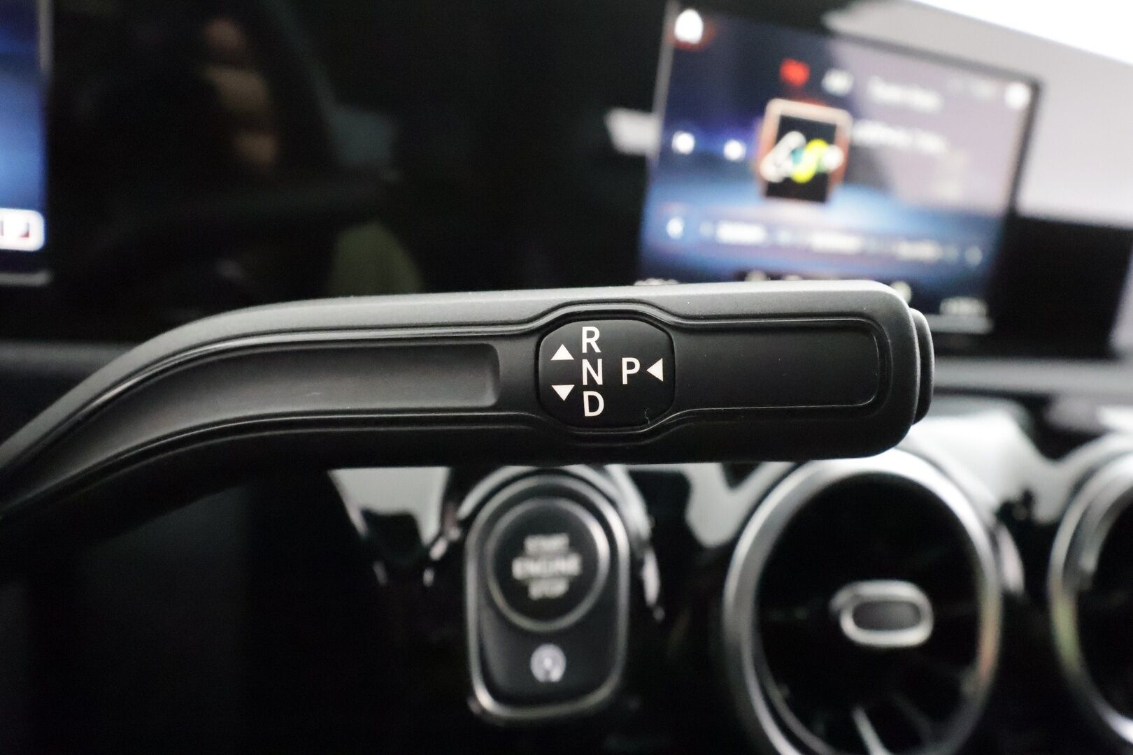 Mercedes-Benz CLA 2020 200 A Shooting Brake Business AMG * LED-High Performance / Sportpenkit / P.Kamera / Navi / Kaistavahti * - Sisätilanlämmitin / Suomi-auto / Kahdet renkaat - HULLUT BLACKWEEK JATKOT - KORKOTARJOUS 2,49%