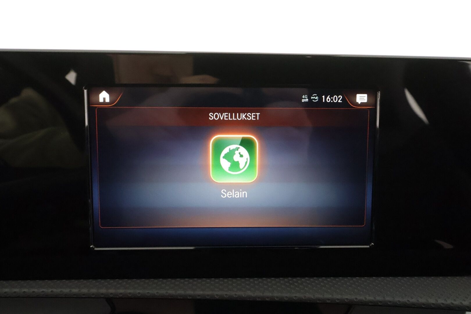 Mercedes-Benz CLA 2020 200 A Shooting Brake Business AMG * LED-High Performance / Sportpenkit / P.Kamera / Navi / Kaistavahti * - Sisätilanlämmitin / Suomi-auto / Kahdet renkaat - HULLUT BLACKWEEK JATKOT - KORKOTARJOUS 2,49%