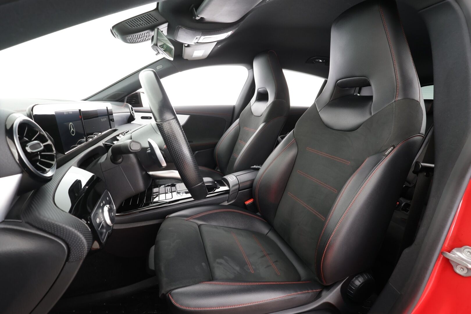 Mercedes-Benz CLA 2020 200 A Shooting Brake Business AMG * LED-High Performance / Sportpenkit / P.Kamera / Navi / Kaistavahti * - Sisätilanlämmitin / Suomi-auto / Kahdet renkaat - HULLUT BLACKWEEK JATKOT - KORKOTARJOUS 2,49%