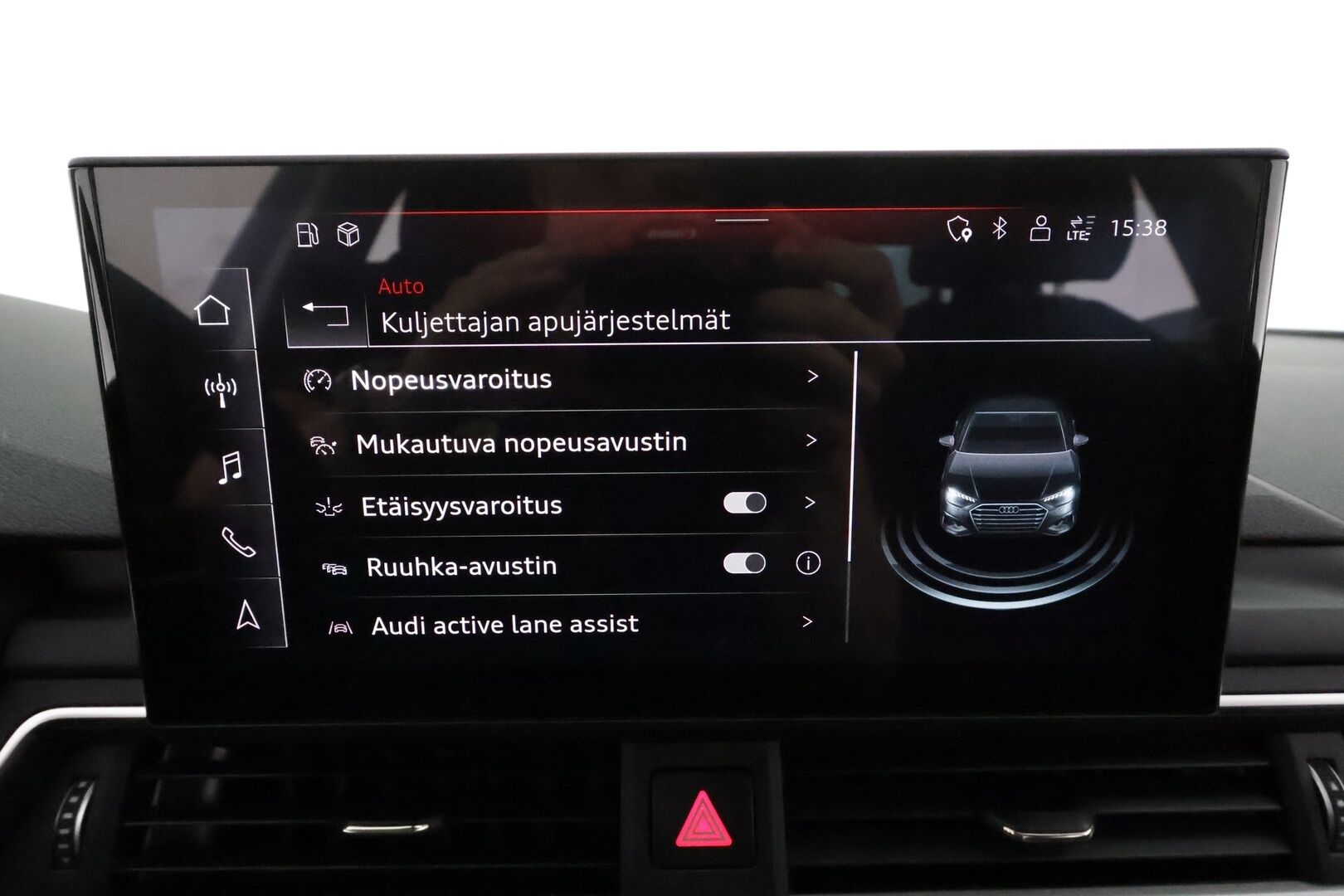 Audi A4 2020 Sedan Business Advanced 35 TFSI 110 kW MHEV S tronic **Webasto / Koukku / Adapt.Vakkari / LED / P.kamera / Sportpenkit** - Suomi-auto / Kahdet Renkaat