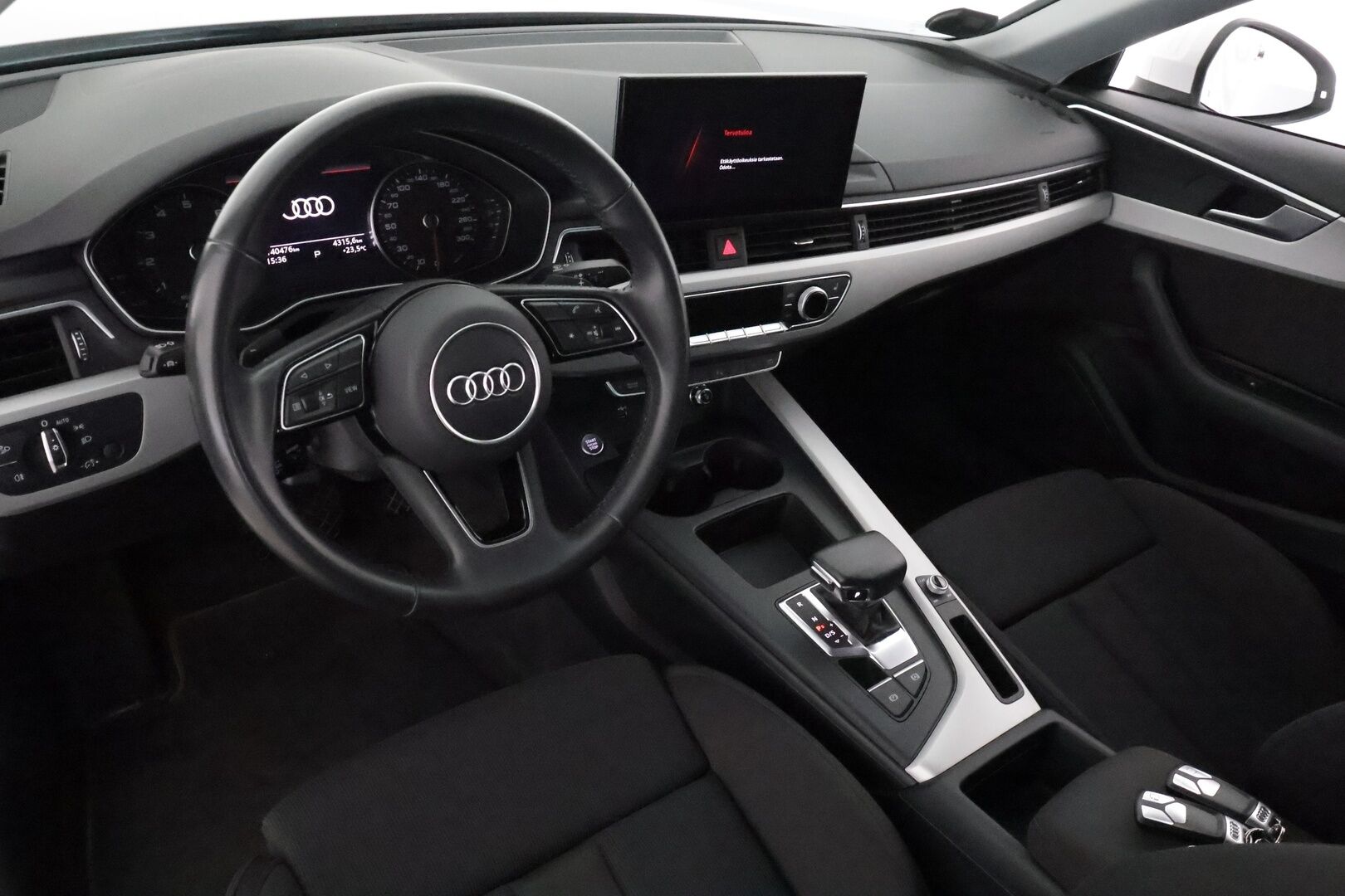 Audi A4 2020 Sedan Business Advanced 35 TFSI 110 kW MHEV S tronic **Webasto / Koukku / Adapt.Vakkari / LED / P.kamera / Sportpenkit** - Suomi-auto / Kahdet Renkaat