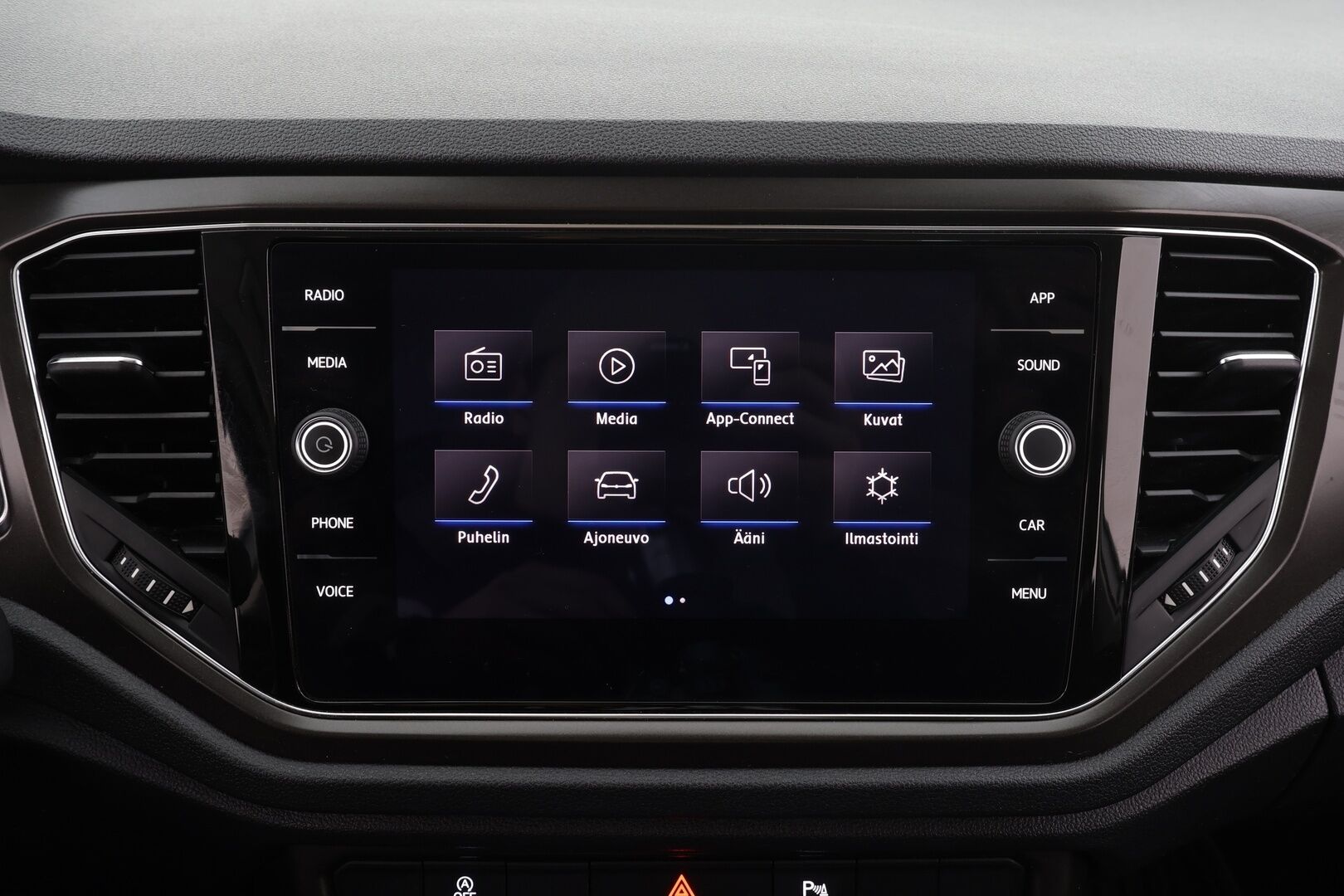 Volkswagen T-Roc 2020 Style Limited 1,5 TSI EVO 110 kW DSG * Webasto / LED / ACC / P.Tutkat / Kaistavahti / Bluetooth * - Suomi-auto / Kahdet renkaat