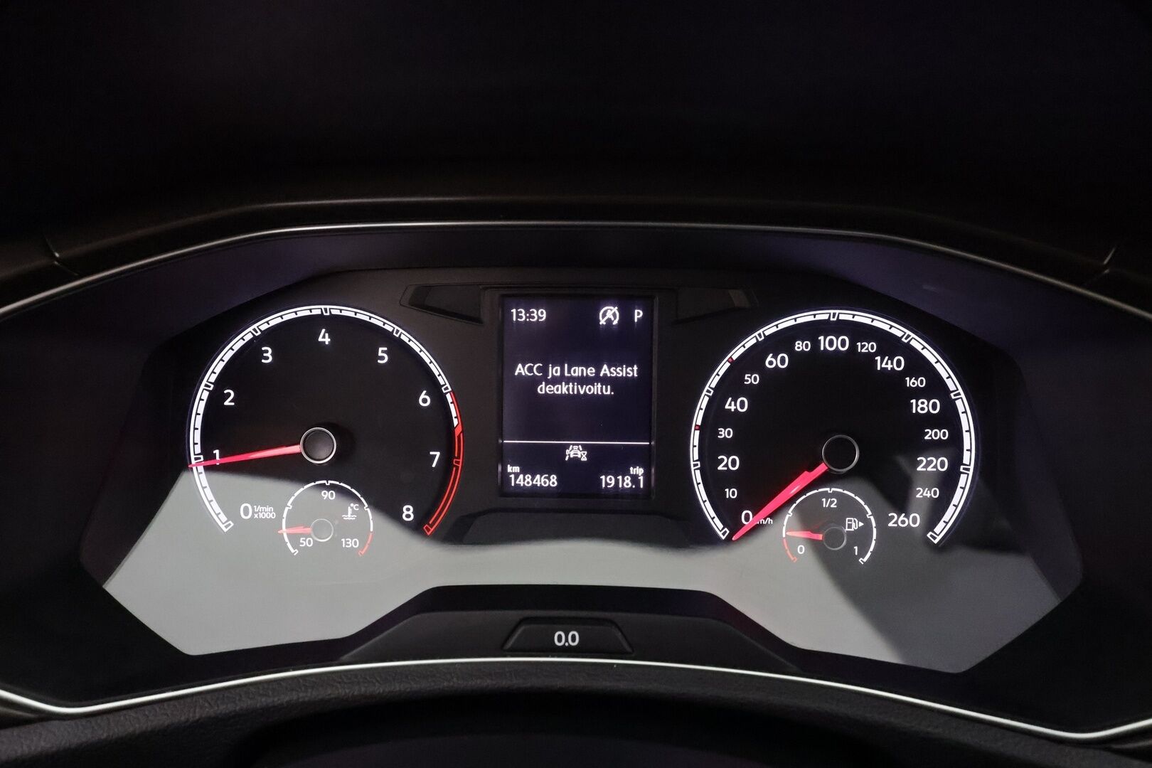 Volkswagen T-Roc 2020 Style Limited 1,5 TSI EVO 110 kW DSG * Webasto / LED / ACC / P.Tutkat / Kaistavahti / Bluetooth * - Suomi-auto / Kahdet renkaat