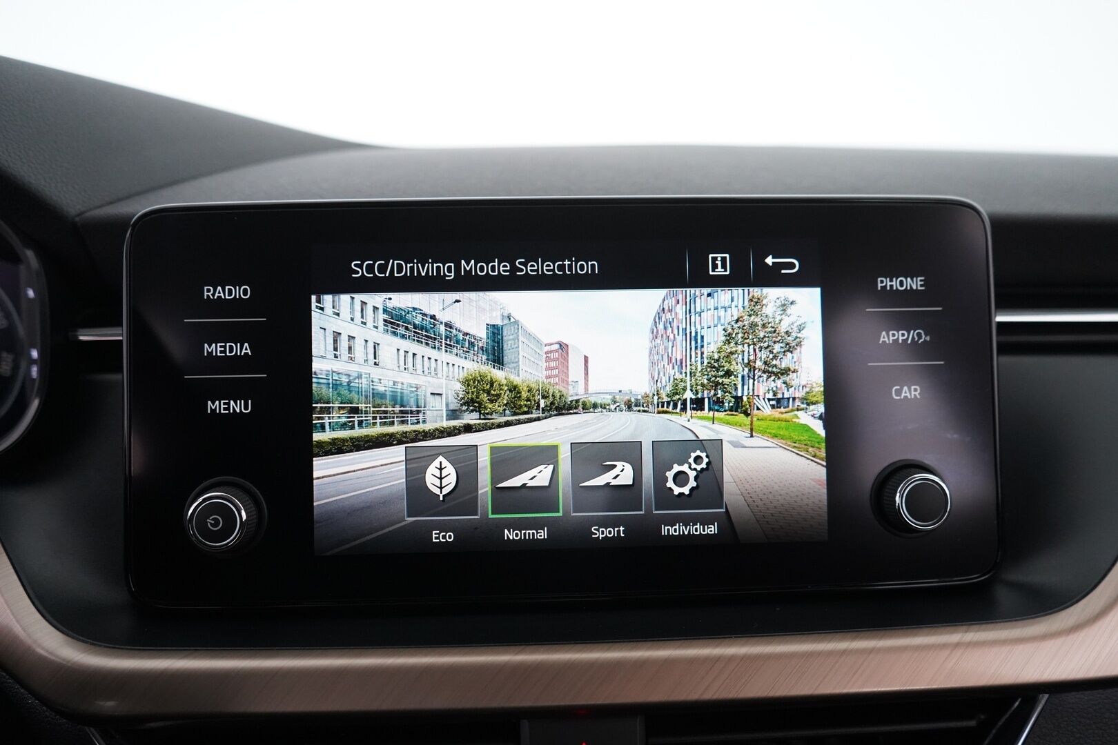 Skoda Kamiq 2020 1.0 TSI 115 Style DSG Autom. *Digimittaristo / ACC / Kamera / Ratinlämmitin / Lämpölasi* - Suomi-auto / Kahdet Skodan Vanteet - Osta nyt, maksa vasta ensi vuonna