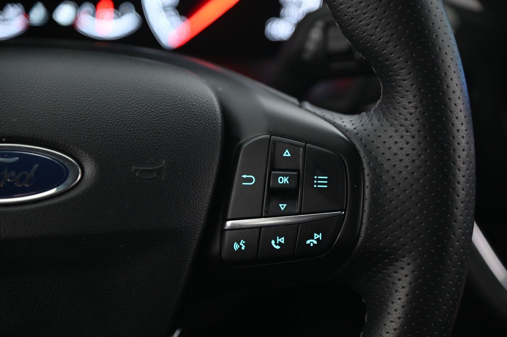 Ford Fiesta 2020 1,5 EcoBoost 200hv M6 ST 5-ovinen *Recaro / Bang & Olufsen / Lämpöpaketti / Navigointi* - BLIS / Mustasisäkatto / Kaistavahti / AppleCarplay / LED / Hyvin Huollettu 