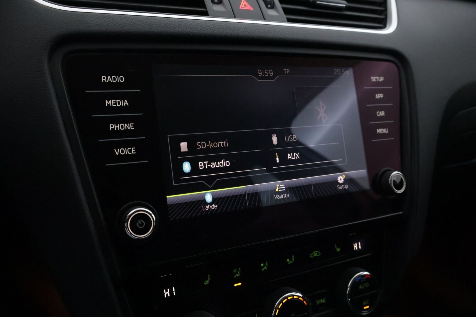 Skoda Octavia 2018 2,0 Combi TDI 184 4x4 Scout DSG Autom. - YritysOutlet - Myydään vain yrityksille - Lohko / Koukku / ACC / Kaukovaloautomatiikka!