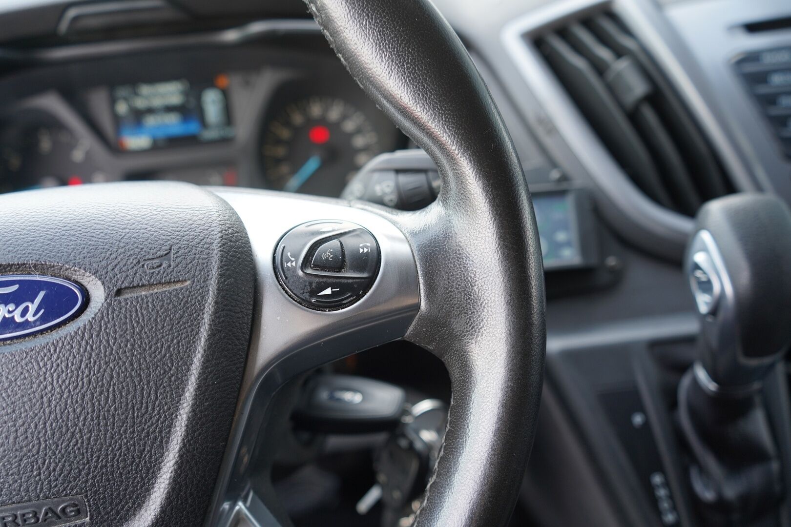 Ford Transit 2019 Kombi 350 2,0 TDCi 170 hv A6 Etuveto Trend L3H3 *HUUTOKAUPAT.COM* - HUUTOKAUPAT.COM