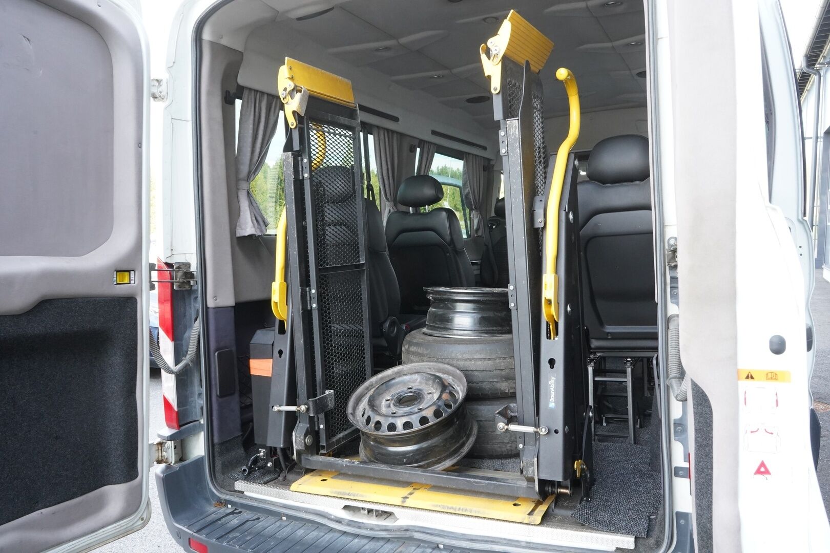 Ford Transit 2019 Kombi 350 2,0 TDCi 170 hv A6 Etuveto Trend L3H3 *HUUTOKAUPAT.COM* - HUUTOKAUPAT.COM