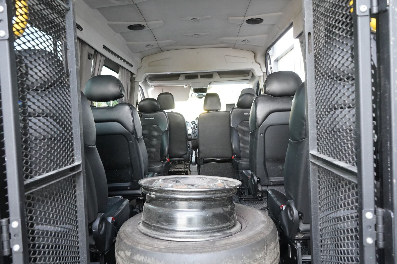 Ford Transit 2019 Kombi 350 2,0 TDCi 170 hv A6 Etuveto Trend L3H3 *HUUTOKAUPAT.COM* - HUUTOKAUPAT.COM