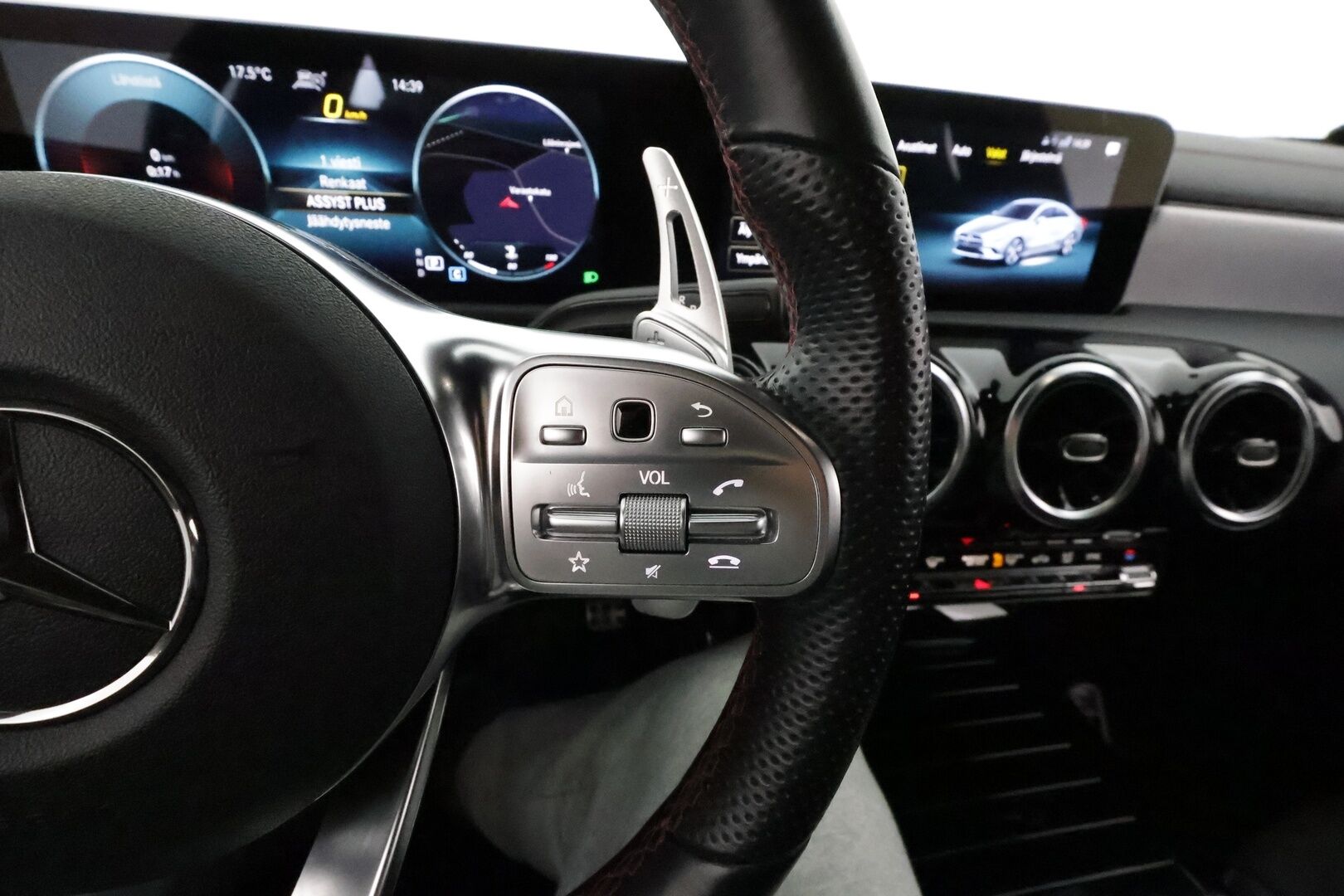 Mercedes-Benz CLA 2020 200 A Business AMG *Multibeam / ACC / Widescreen / P.kamera / Sporttipenkit / Lohkolämmitin* - Juuri huollettu / Juuri katsastettu / Seuraava katsastus 10/2027 * - Osta nyt, maksa vasta ensi vuonna