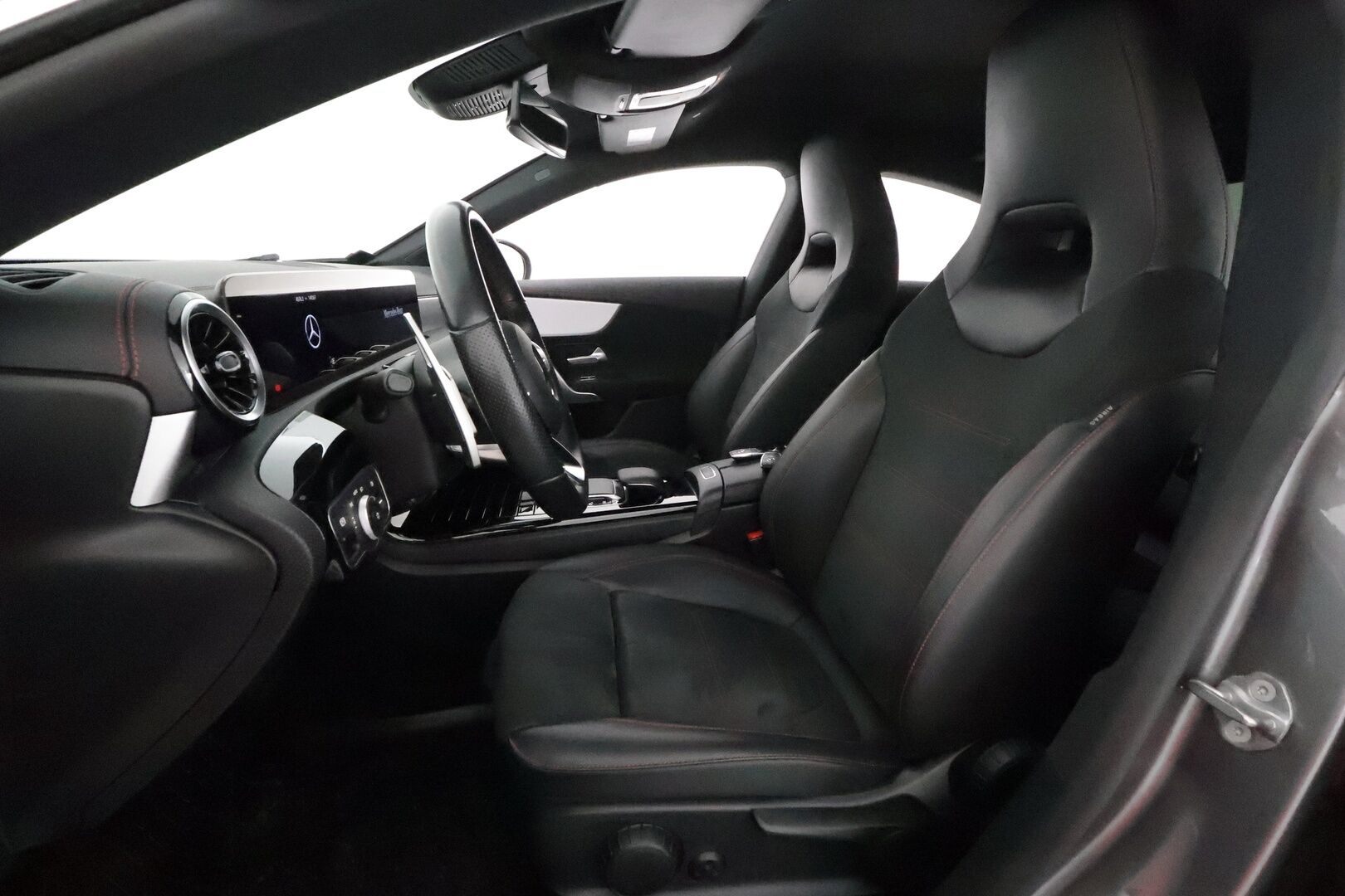 Mercedes-Benz CLA 2020 200 A Business AMG *Multibeam / ACC / Widescreen / P.kamera / Sporttipenkit / Lohkolämmitin* - Juuri huollettu / Juuri katsastettu / Seuraava katsastus 10/2027 * - Osta nyt, maksa vasta ensi vuonna