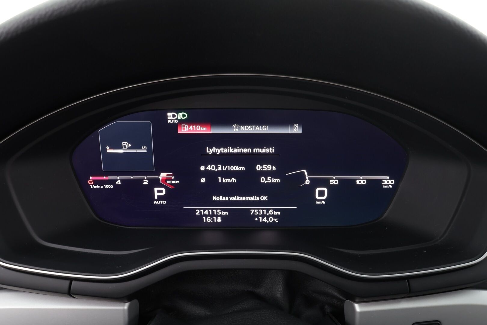 Audi A4 Allroad 2020 Business Comfort Edition 40 TDI 140 kW quattro S tronic - Webasto | Vetokoukku | Matrix LED | Digital Cockpit | Sporttipenkit | Suomi-auto | Apple&Android | Upea!