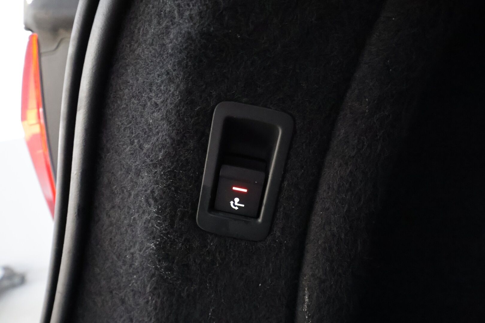 Audi A4 Allroad 2020 Business Comfort Edition 40 TDI 140 kW quattro S tronic - Webasto | Vetokoukku | Matrix LED | Digital Cockpit | Sporttipenkit | Suomi-auto | Apple&Android | Upea!