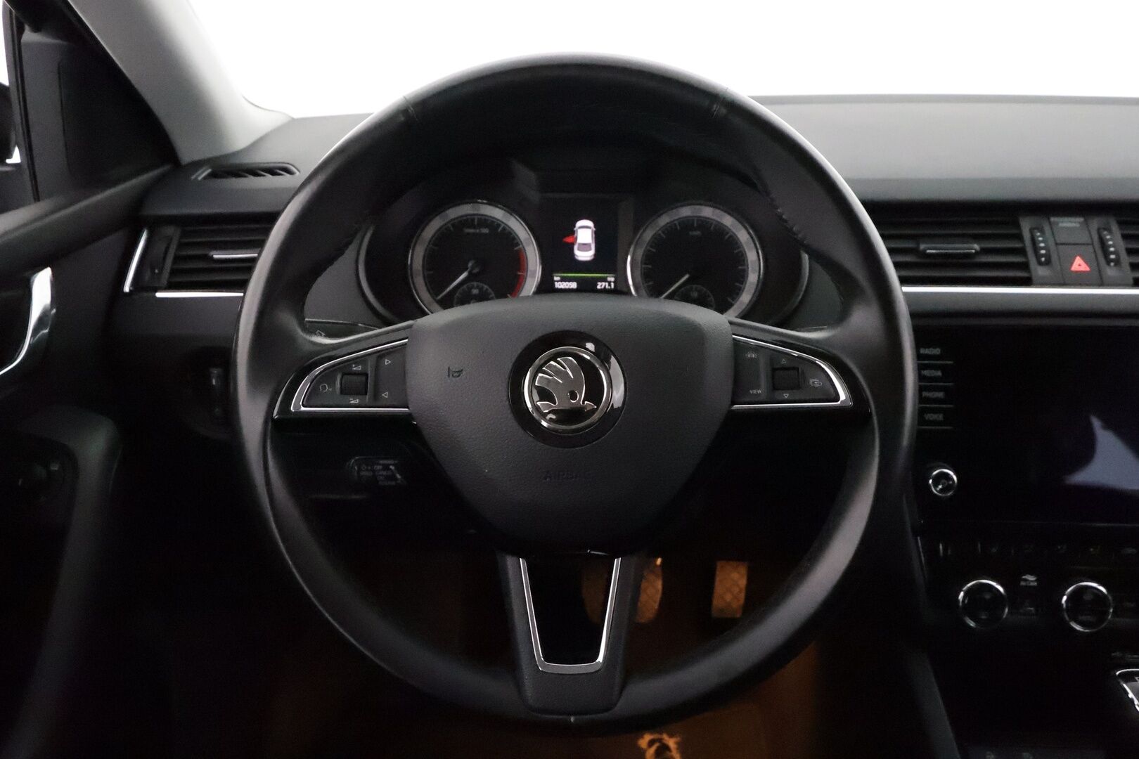Skoda Octavia 2020 1,5 TSI Style BusinessLine DSG **Webasto / Koukku / ACC / LED / P.Tutkat / Navi / Kaistavahti / Keyless** - 1-om Suomi-auto / Kahdet Renkaat
