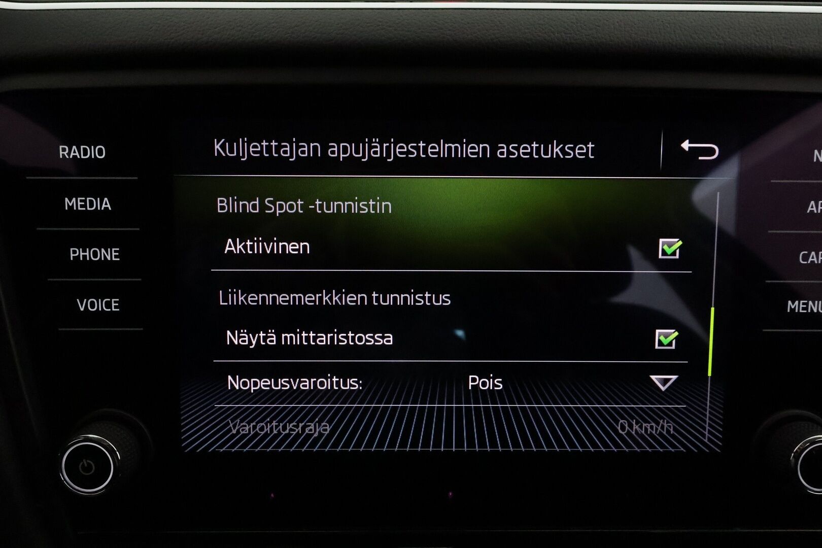 Skoda Octavia 2020 1,5 TSI Style BusinessLine DSG **Webasto / Koukku / ACC / LED / P.Tutkat / Navi / Kaistavahti / Keyless** - 1-om Suomi-auto / Kahdet Renkaat