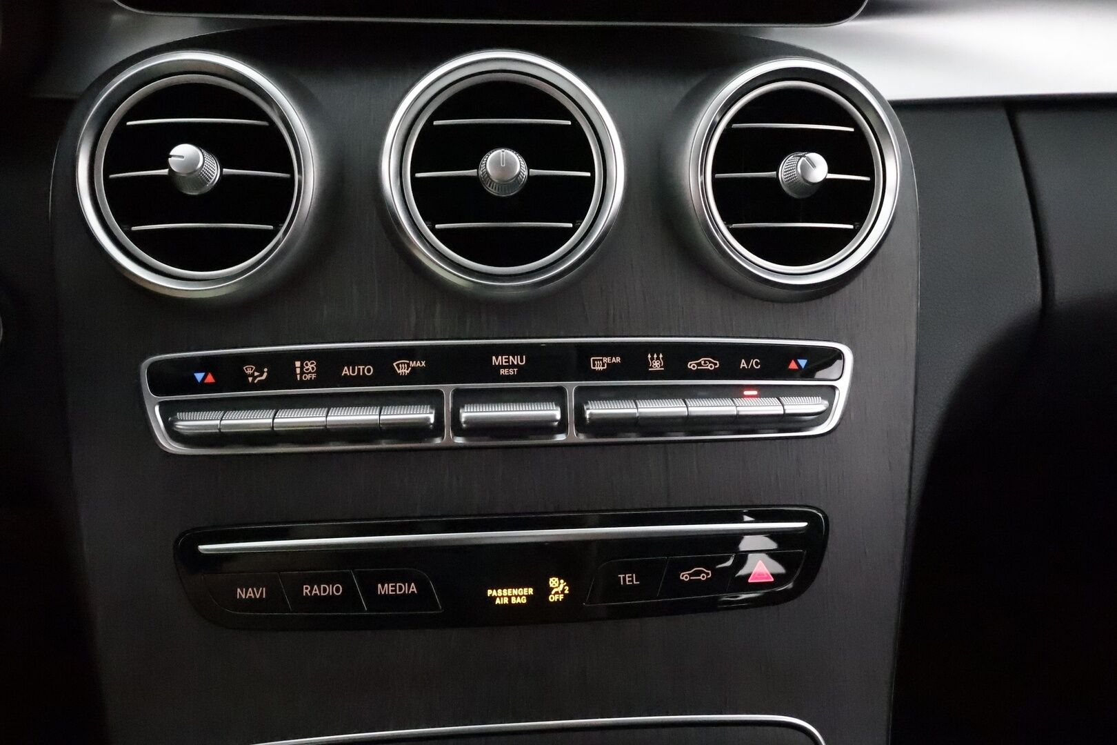 Mercedes-Benz C 2019 220 d T A Business **Adapt.vakkari / Burmester / Webasto / Koukku / Multibeam / 360° / Sporttipenkit Muistilla** - Kahdet Renkaat / **HUIPPU VARUSTEET**