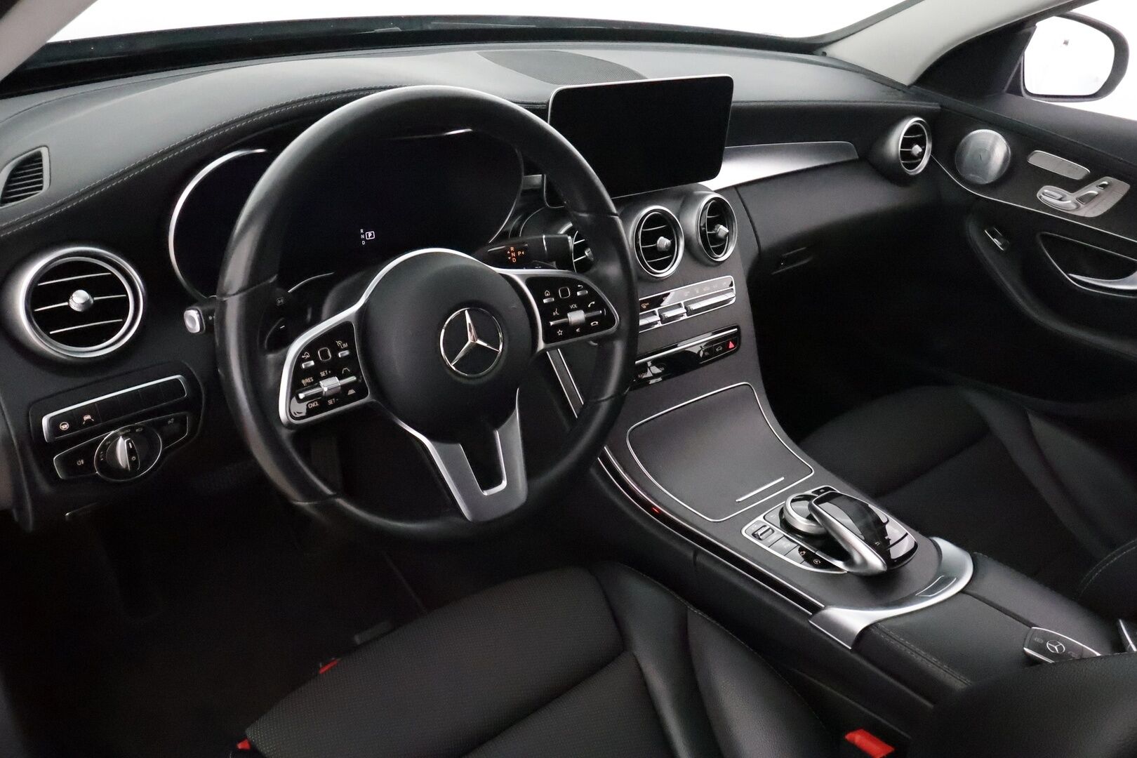 Mercedes-Benz C 2019 220 d T A Business **Adapt.vakkari / Burmester / Webasto / Koukku / Multibeam / 360° / Sporttipenkit Muistilla** - Kahdet Renkaat / **HUIPPU VARUSTEET**