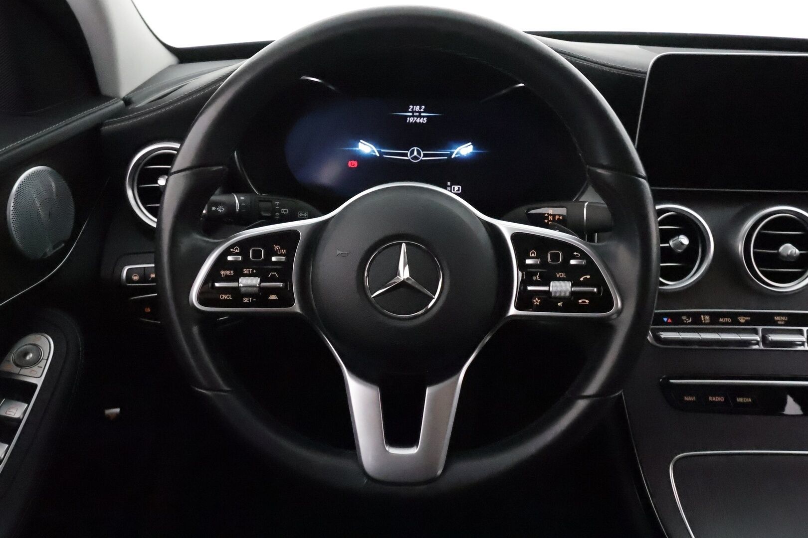 Mercedes-Benz C 2019 220 d T A Business **Adapt.vakkari / Burmester / Webasto / Koukku / Multibeam / 360° / Sporttipenkit Muistilla** - Kahdet Renkaat / **HUIPPU VARUSTEET**