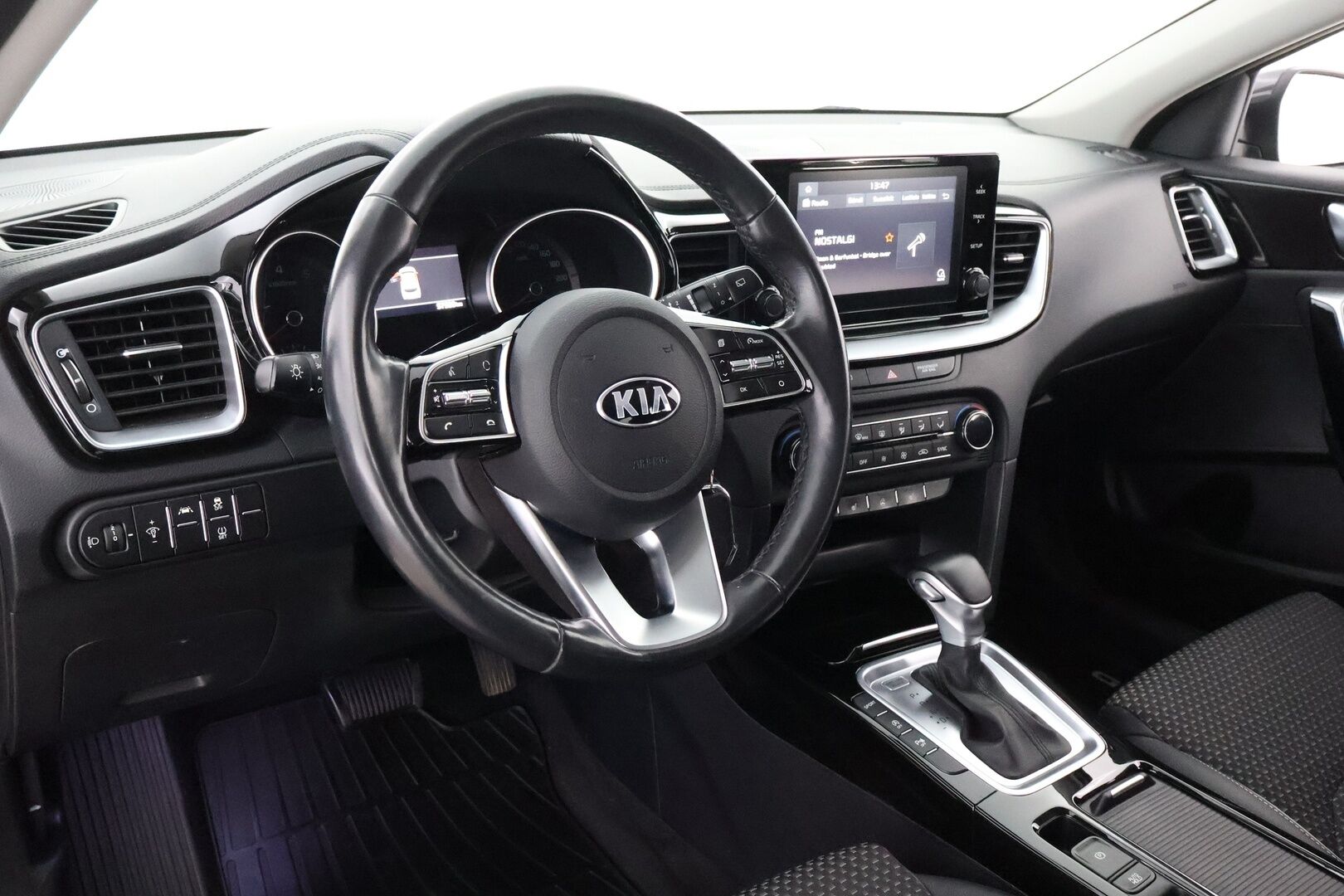 Kia XCeed 2020 1,4 T-GDI ISG 140hv EX DCT AT - Suomiauto / Peruutuskamera / Vetokoukku / Puolinahkasisusta / Merkkihuollot / Apple&Android / LED / Lohko & Sisäpistoke / Juuri tullut Tampereelle!
