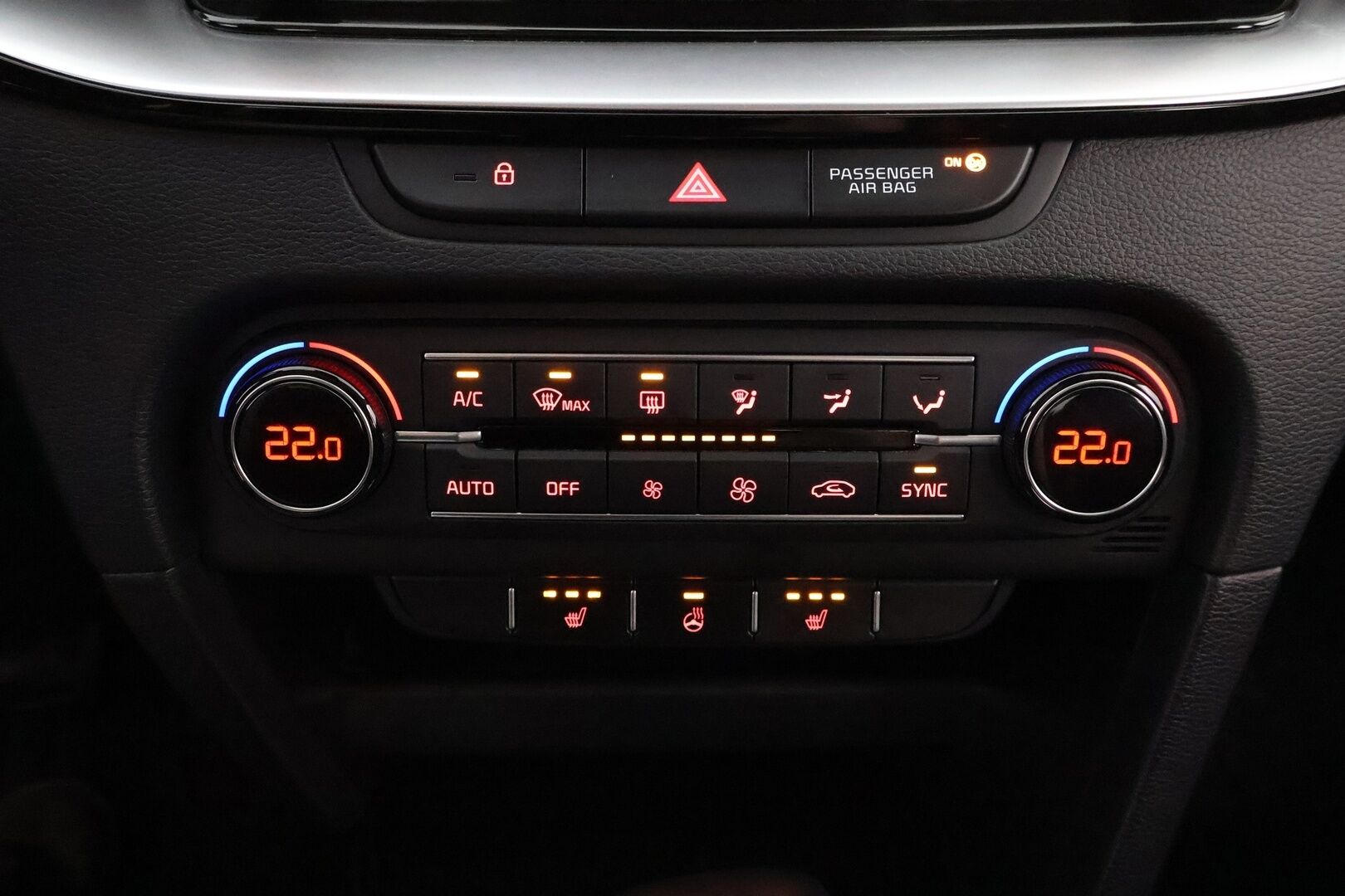 Kia XCeed 2020 1,4 T-GDI ISG 140hv EX DCT AT - Suomiauto / Peruutuskamera / Vetokoukku / Puolinahkasisusta / Merkkihuollot / Apple&Android / LED / Lohko & Sisäpistoke / Juuri tullut Tampereelle!