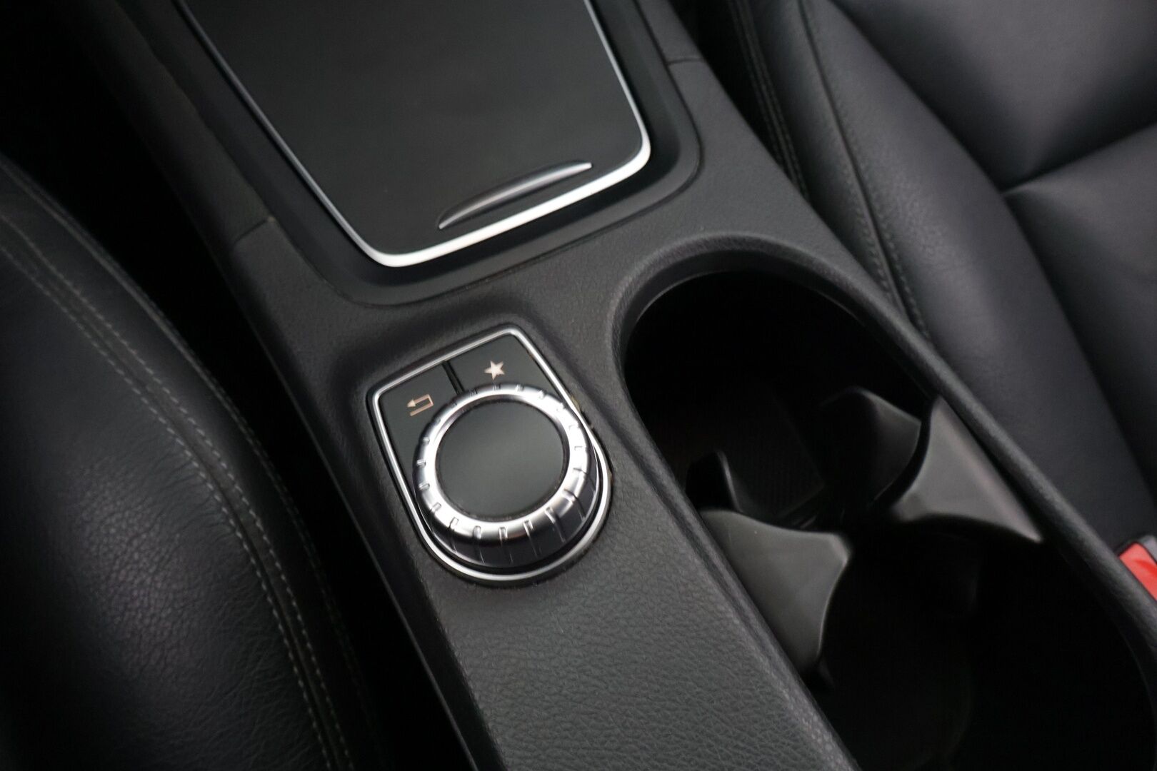 MERCEDES-BENZ B 2016 200 CDI 4MATIC AMG - * AMG / H&K / Navi / LED / P-Kamera / Koukku / Navi / Tutkat *