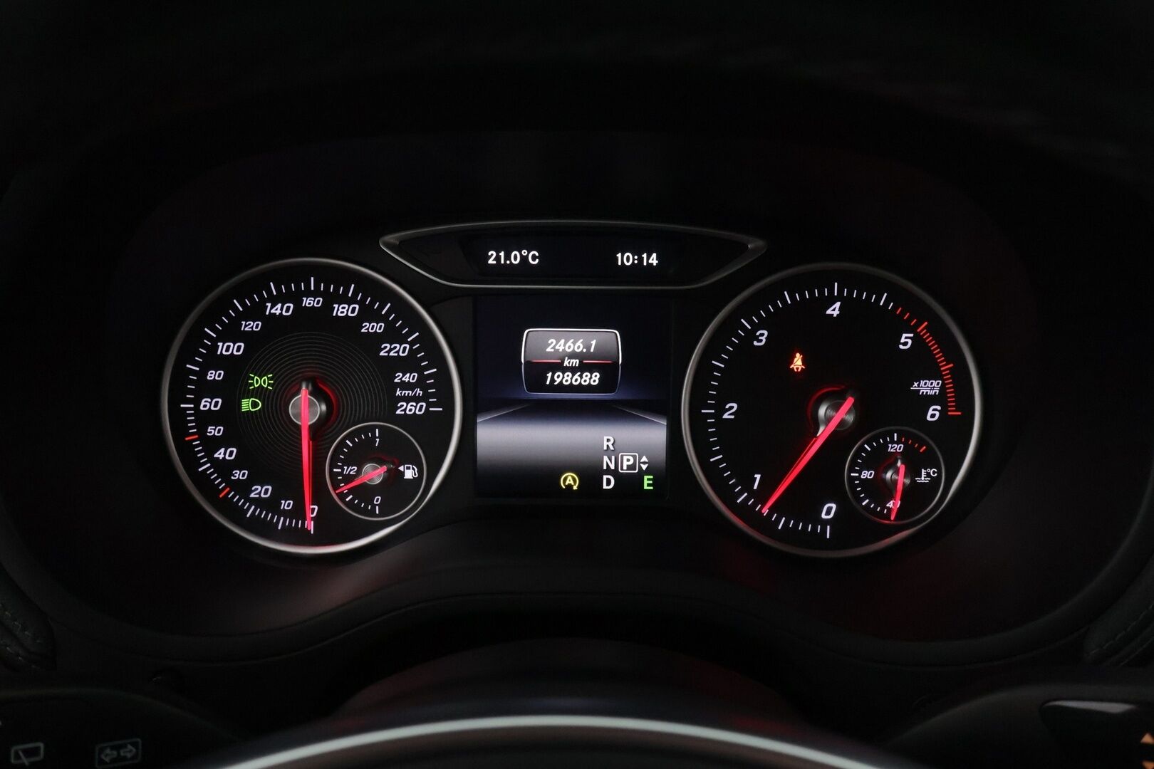MERCEDES-BENZ B 2016 200 CDI 4MATIC AMG - * AMG / H&K / Navi / LED / P-Kamera / Koukku / Navi / Tutkat *