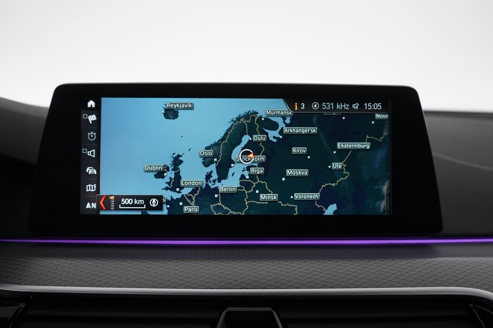 BMW 520 2017 G31 Touring d xDrive M-Sport - Sporttinahat | Alletaittuva koukku | 360° Kamera | HiFi | Ambient-sisävalaistus | Kahdet renkaat OEM vanteilla