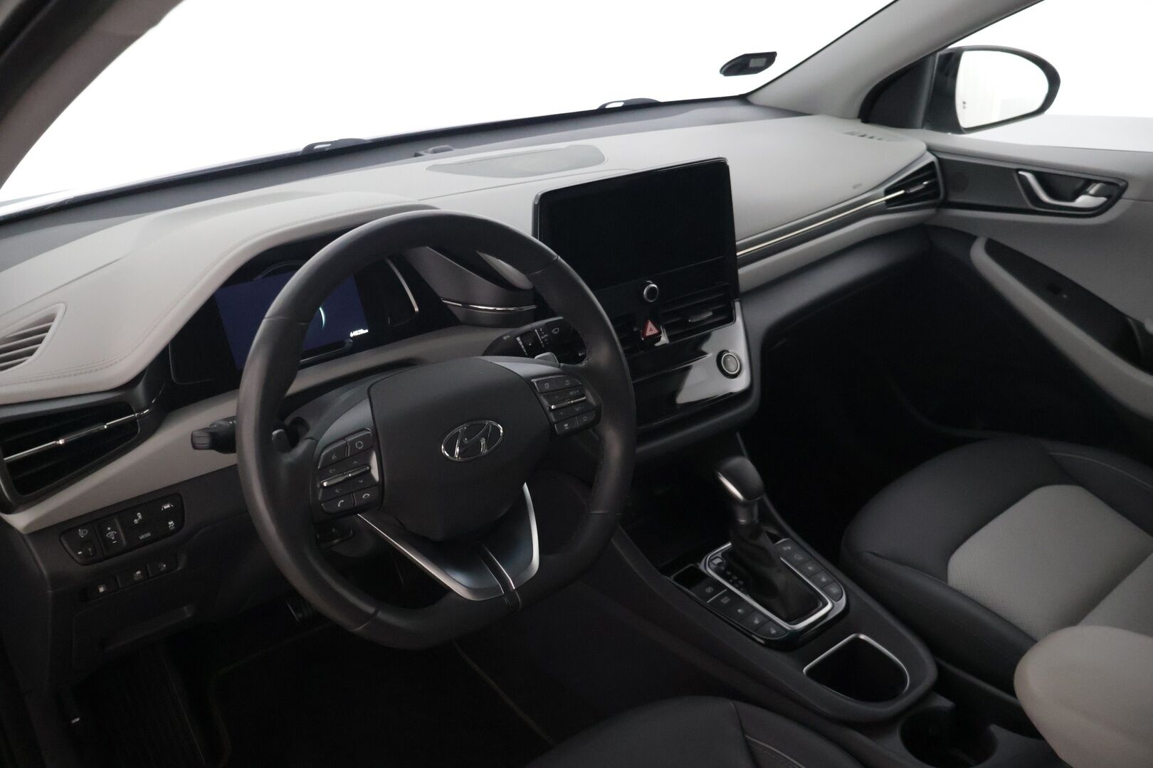 Hyundai IONIQ plug-in 2020 1,6 plug-in 141 hv 6-DCT Style Limited Edition MY20 - | 2-om. Suomi-auto | ACC | Infinity Sound | BLIS | Ilmastoidut Nahkapenkit | Kuljettajan penkki Muistilla | P. Kamera | Digimittaristo | AppleCarPlay & AndroidAuto | LED |