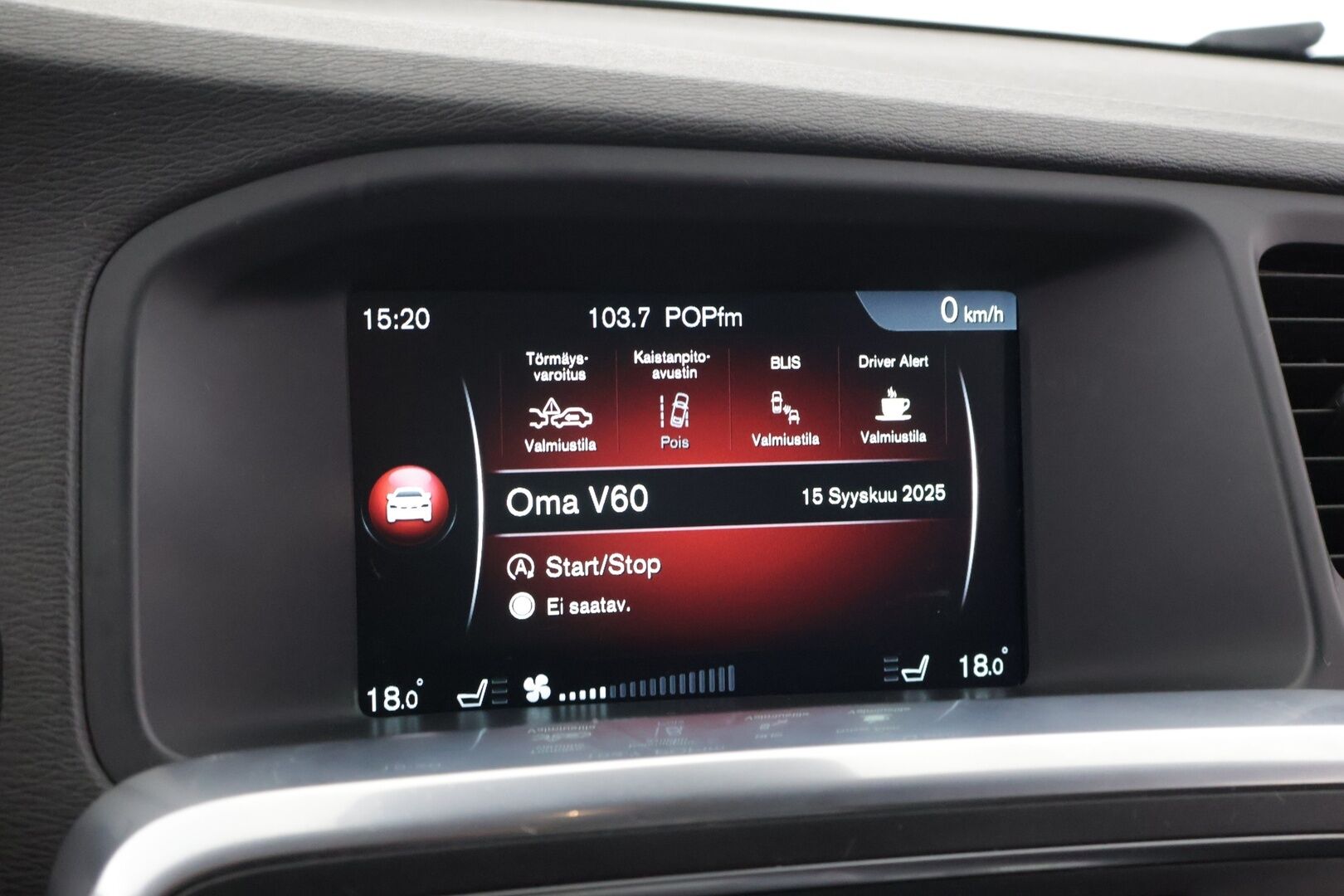 Volvo V60 2017 D3 Business aut. Facelift / Webasto / Koukku / Digimittari / Vakkari / Sporttinahat / P-tutka / Bluetooth / Kaistavahti - *2x aluvanteet / Huippusiisti / Aktiiviset valot / Huoltokirja*