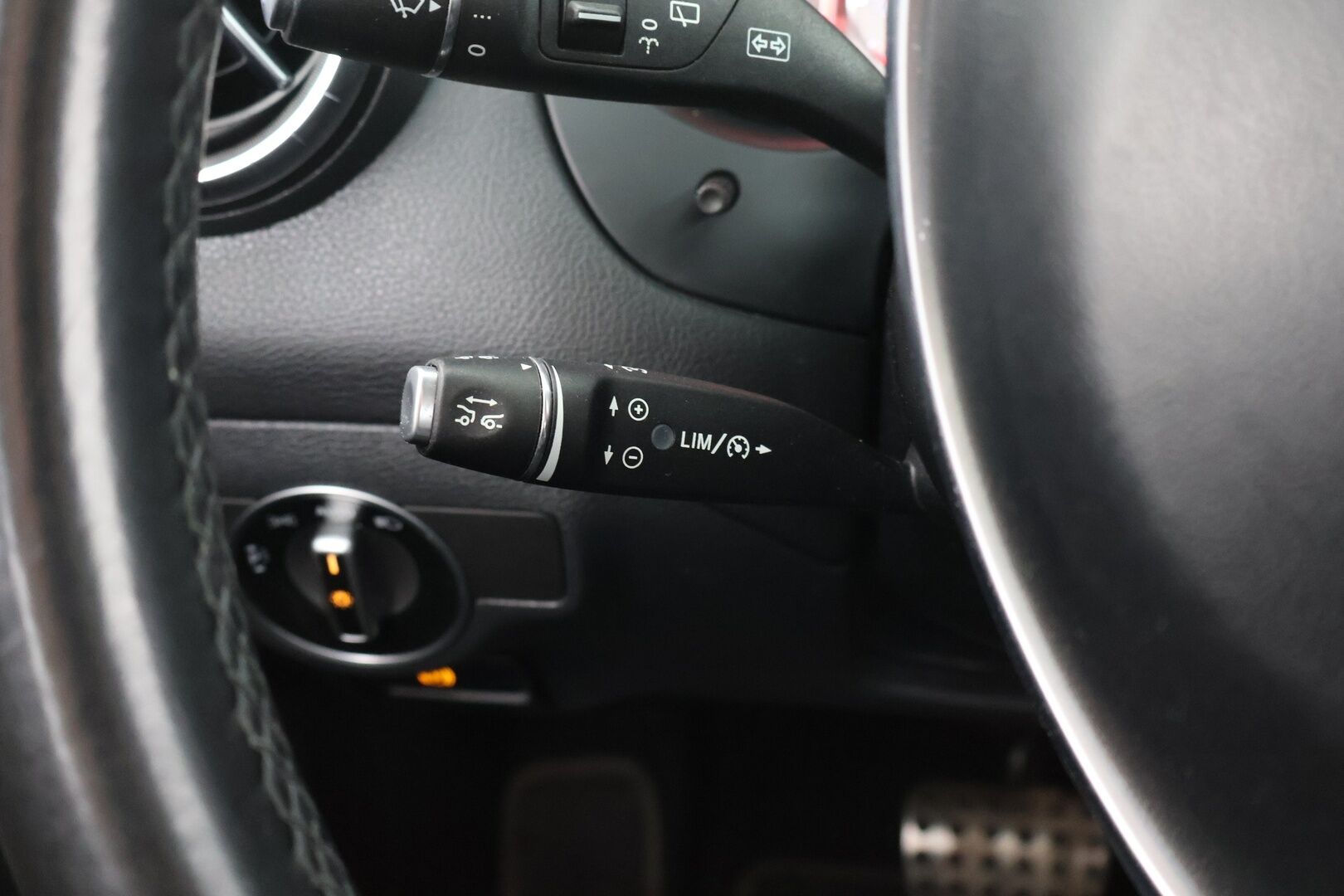 Mercedes-Benz CLA 2016 220 CDI A AMG Orange Art Edition - BLIS | Adapt.vak | Webasto | ILS | P-kamera