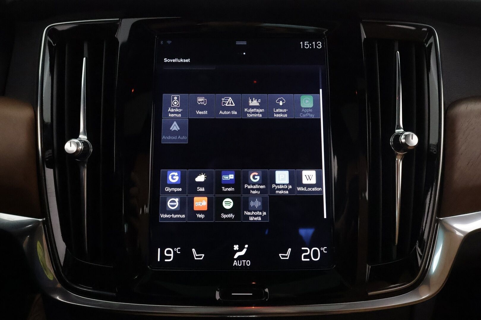 Volvo S90 2017 D5 AWD Inscription **HUD / 360° Kamera / Lasikattoluukku / Adapt.Vakkari / Sporttinahat Muistilla / Webasto / Full-LED** - Bowers&Wilkins / Navi / Kaistavahti / Digimittaristo / 4-Alueinen AC / Vaalean-Ruskea Nahkaverhoilu KeylessGO / 2x Renkaat