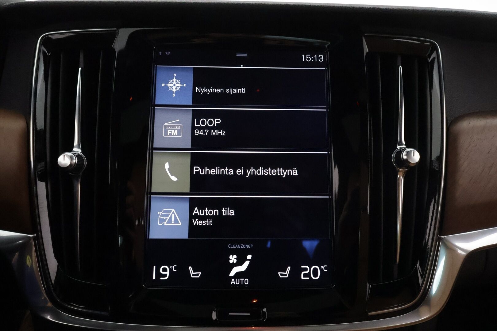 Volvo S90 2017 D5 AWD Inscription **HUD / 360° Kamera / Lasikattoluukku / Adapt.Vakkari / Sporttinahat Muistilla / Webasto / Full-LED** - Bowers&Wilkins / Navi / Kaistavahti / Digimittaristo / 4-Alueinen AC / Vaalean-Ruskea Nahkaverhoilu KeylessGO / 2x Renkaat