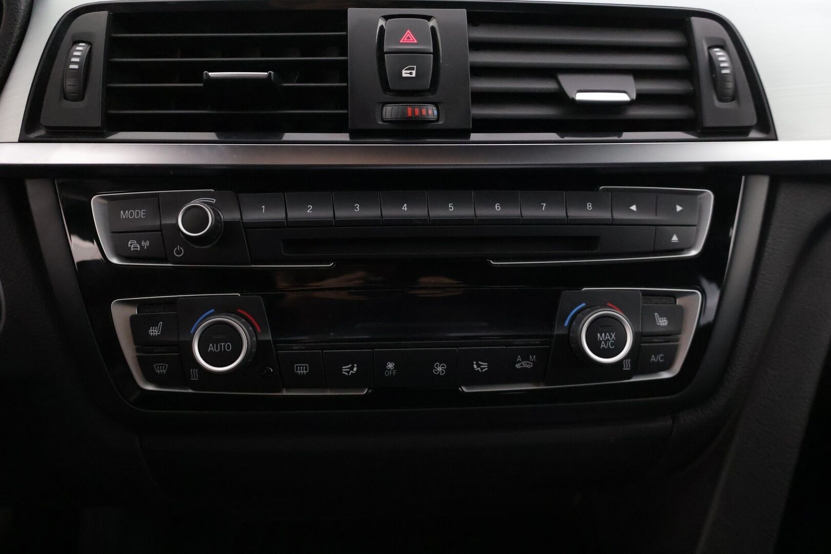 BMW 428 2015 F36 Gran coupe A Business M-Sport * Proffa Navi / Hifit / Valo paketti / Sport Vaihteisto / Sähkökontti * - * Todella hyvällä huoltohistorialla, viimeisin huolto 191tkm kohdalla / Lohkolämmitin * - HULLU BLACKWEEK KORKOTARJOUS 2,49%