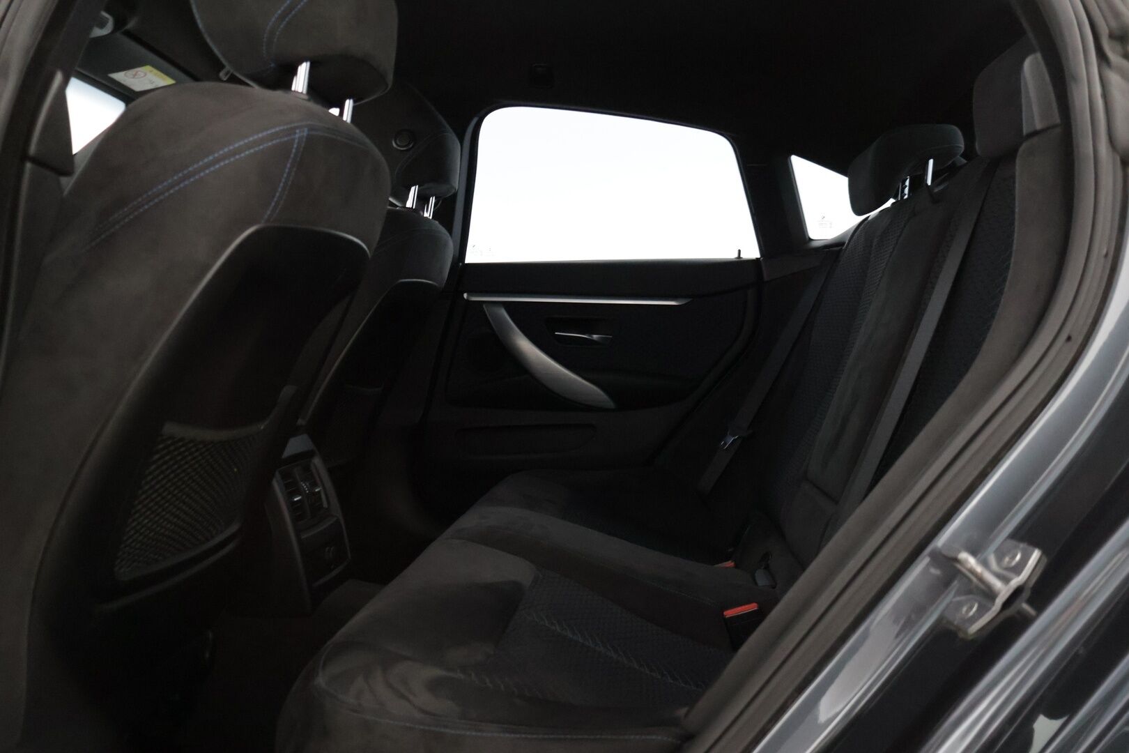 BMW 428 2015 F36 Gran coupe A Business M-Sport * Proffa Navi / Hifit / Valo paketti / Sport Vaihteisto / Sähkökontti * - * Todella hyvällä huoltohistorialla, viimeisin huolto 191tkm kohdalla / Lohkolämmitin * - HULLU BLACKWEEK KORKOTARJOUS 2,49%