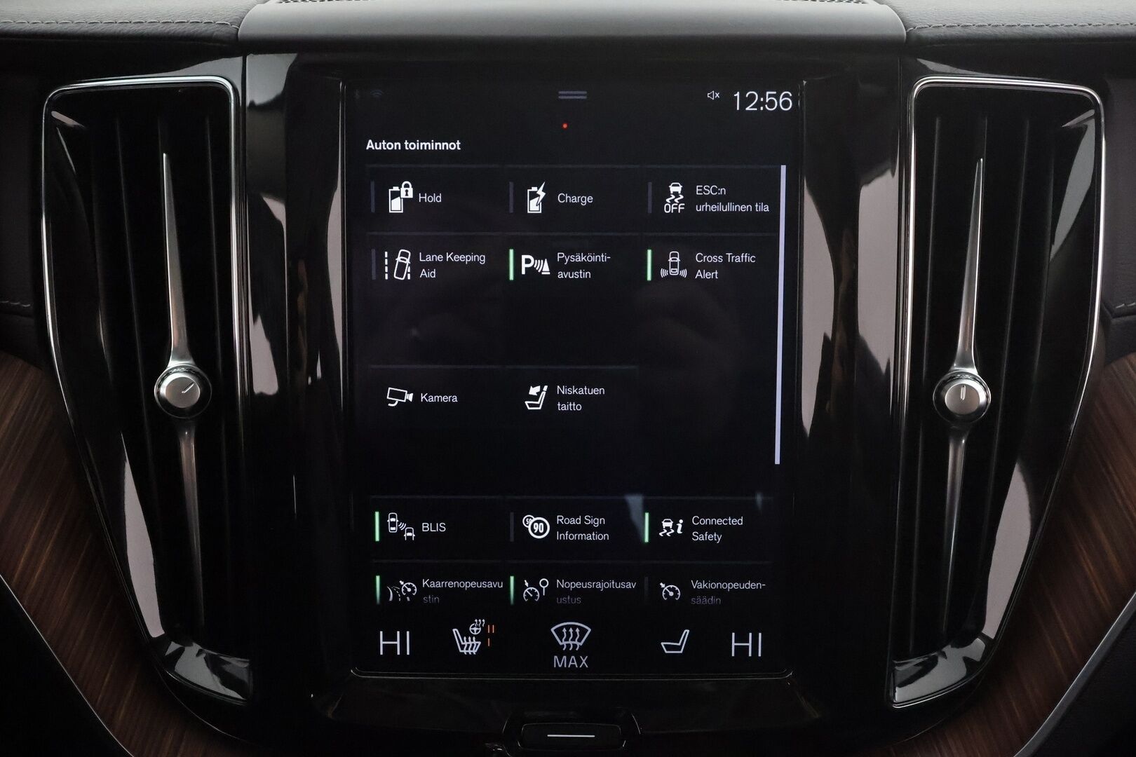 Volvo XC60 2020 T8 TwE AWD Business Inscription aut * ACC / B&W / Webasto / Full LED / Panorama / Koukku / Muistipenkki / BLIS / P.kamera * - Bowers&Wilkins / Akku kuntotarkastettu / Kahdet renkaat aluvanteilla - HULLUT AVAJAISHULINAT KORKOTARJOUS 3,29 %