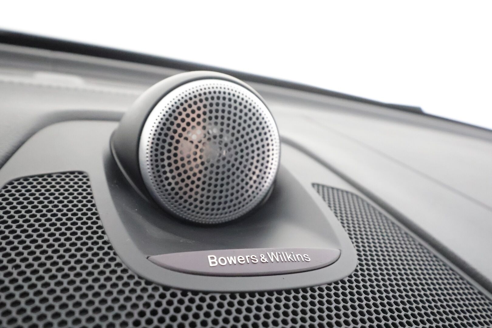 Volvo XC60 2020 T8 TwE AWD Business Inscription aut * ACC / B&W / Webasto / Full LED / Panorama / Koukku / Muistipenkki / BLIS / P.kamera * - Suomi-auto / Akku kuntotarkastettu / Kahdet renkaat aluvanteilla 