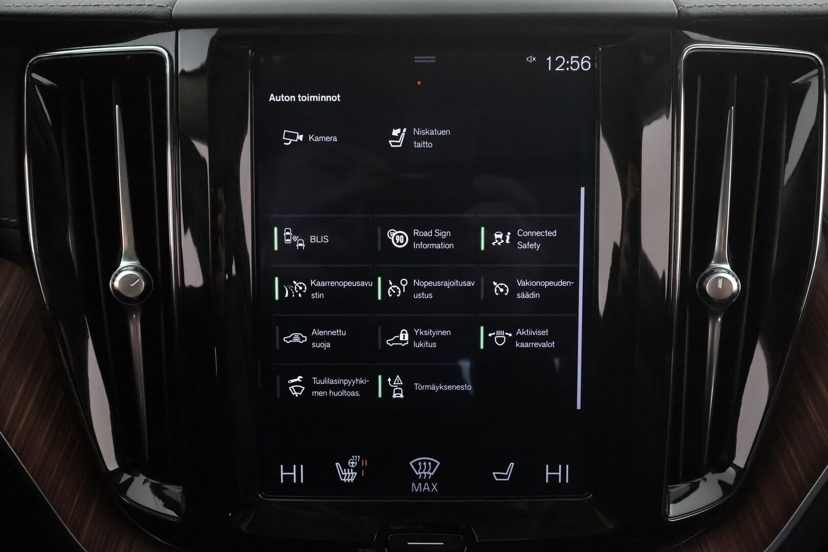 Volvo XC60 2020 T8 TwE AWD Business Inscription aut * ACC / B&W / Webasto / Full LED / Panorama / Koukku / Muistipenkki / BLIS / P.kamera * - Bowers&Wilkins / Akku kuntotarkastettu / Kahdet renkaat aluvanteilla - HULLUT AVAJAISHULINAT KORKOTARJOUS 3,29 %