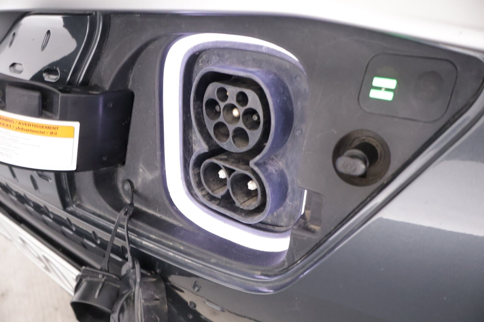 Hyundai KONA 2020 electric 39 kWh 136 hv Comfort ** Lämpöpumppu / Adapt.vakkari / P.kamera / 2x renkaat vanteilla / Carplay ** - Kaksin renkain upeassa kunnossa oleva hyvin varusteltu Suomi-auto!