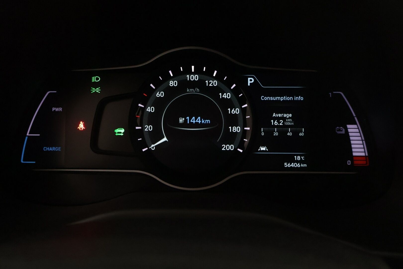 Hyundai KONA 2020 electric 39 kWh 136 hv Comfort ** Lämpöpumppu / Adapt.vakkari / P.kamera / 2x renkaat vanteilla / Carplay ** - Kaksin renkain upeassa kunnossa oleva hyvin varusteltu Suomi-auto!