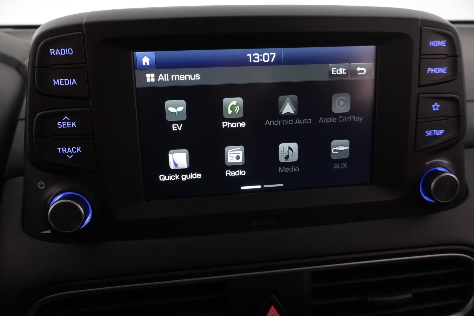 Hyundai KONA 2020 electric 39 kWh 136 hv Comfort ** Lämpöpumppu / Adapt.vakkari / P.kamera / 2x renkaat vanteilla / Carplay ** - Kaksin renkain upeassa kunnossa oleva hyvin varusteltu Suomi-auto!